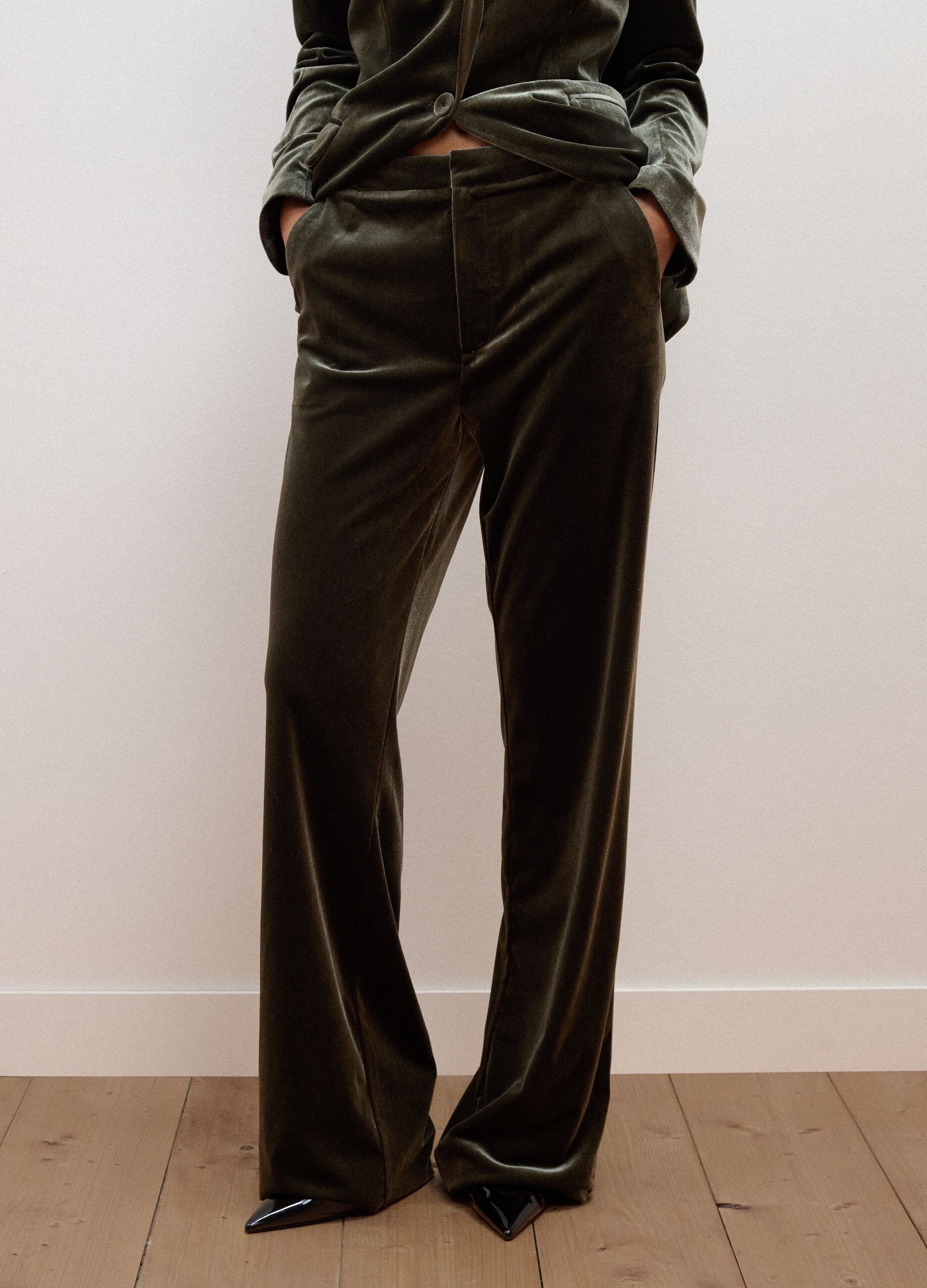 Pantaloni verdi in tessuto elasticizzato flare fit