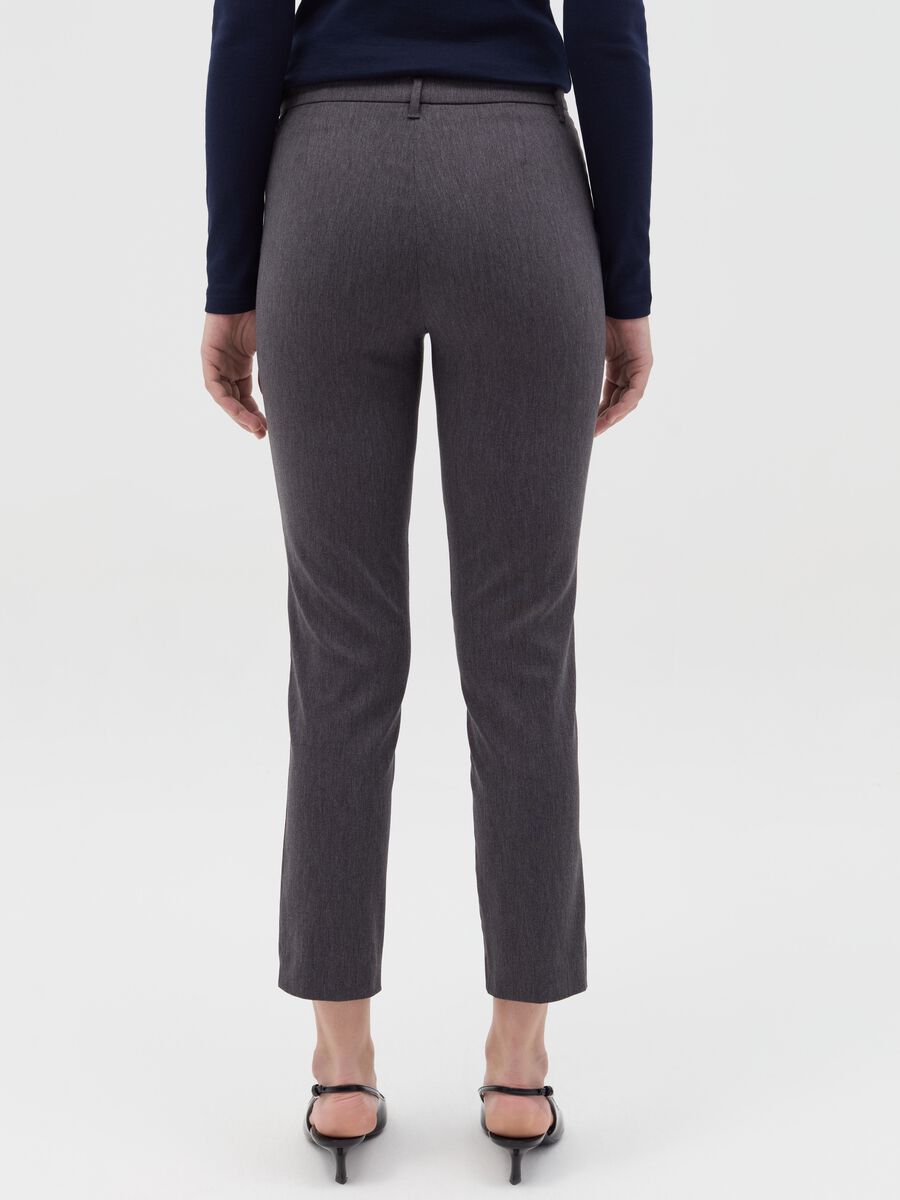 Slim-fit ankle-length chinos_3