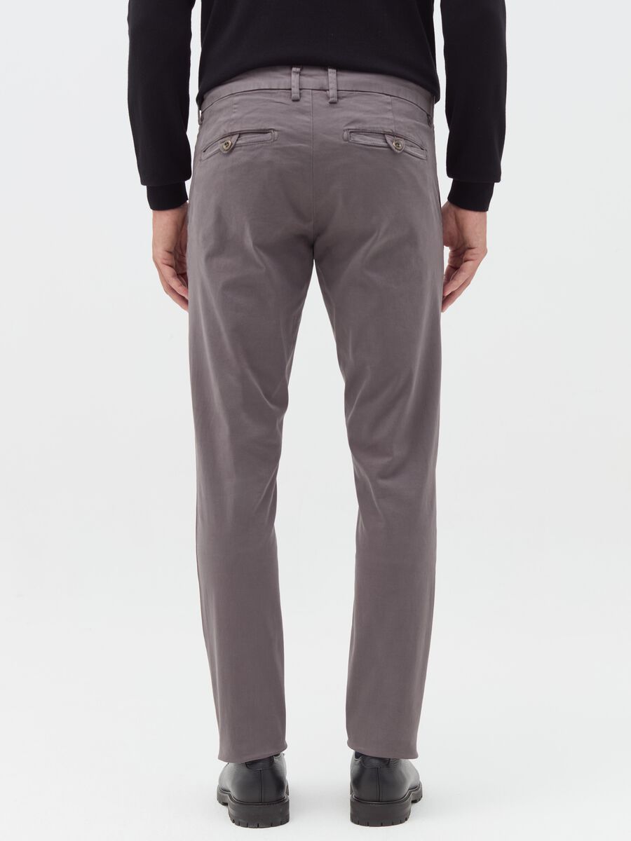 Solid colour stretch cotton chino trousers_2