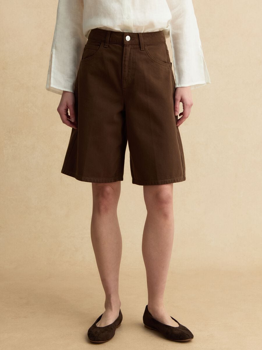 Shorts in puro cotone denim marrone wide leg_1