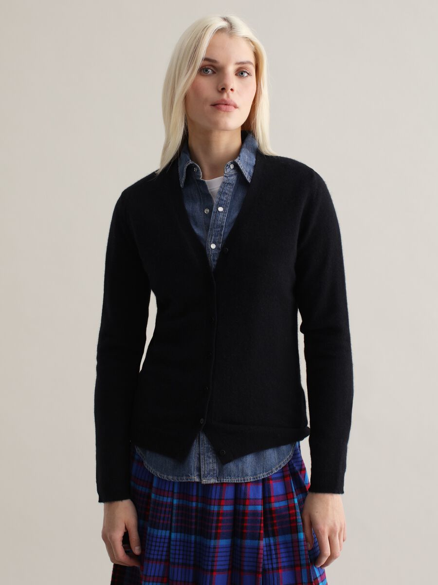 Cardigan in cashmere with V neck_0
