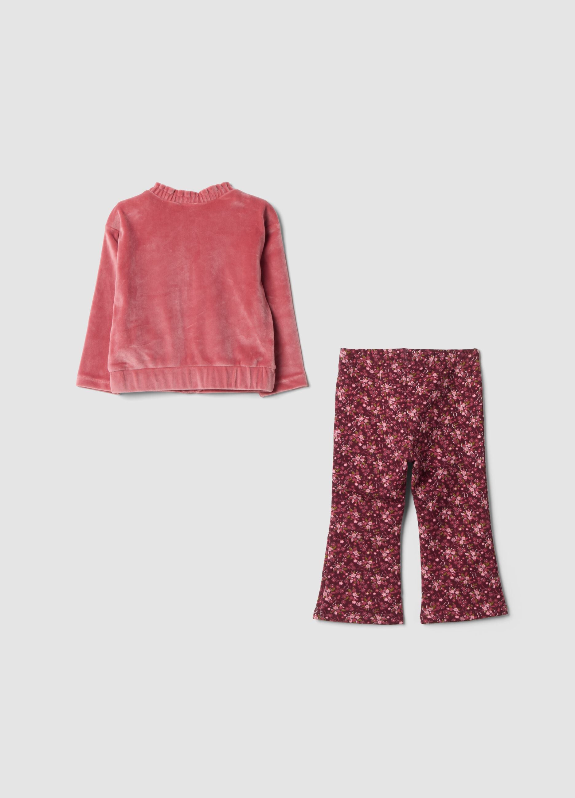 Pink stretch fabric set with crew neck