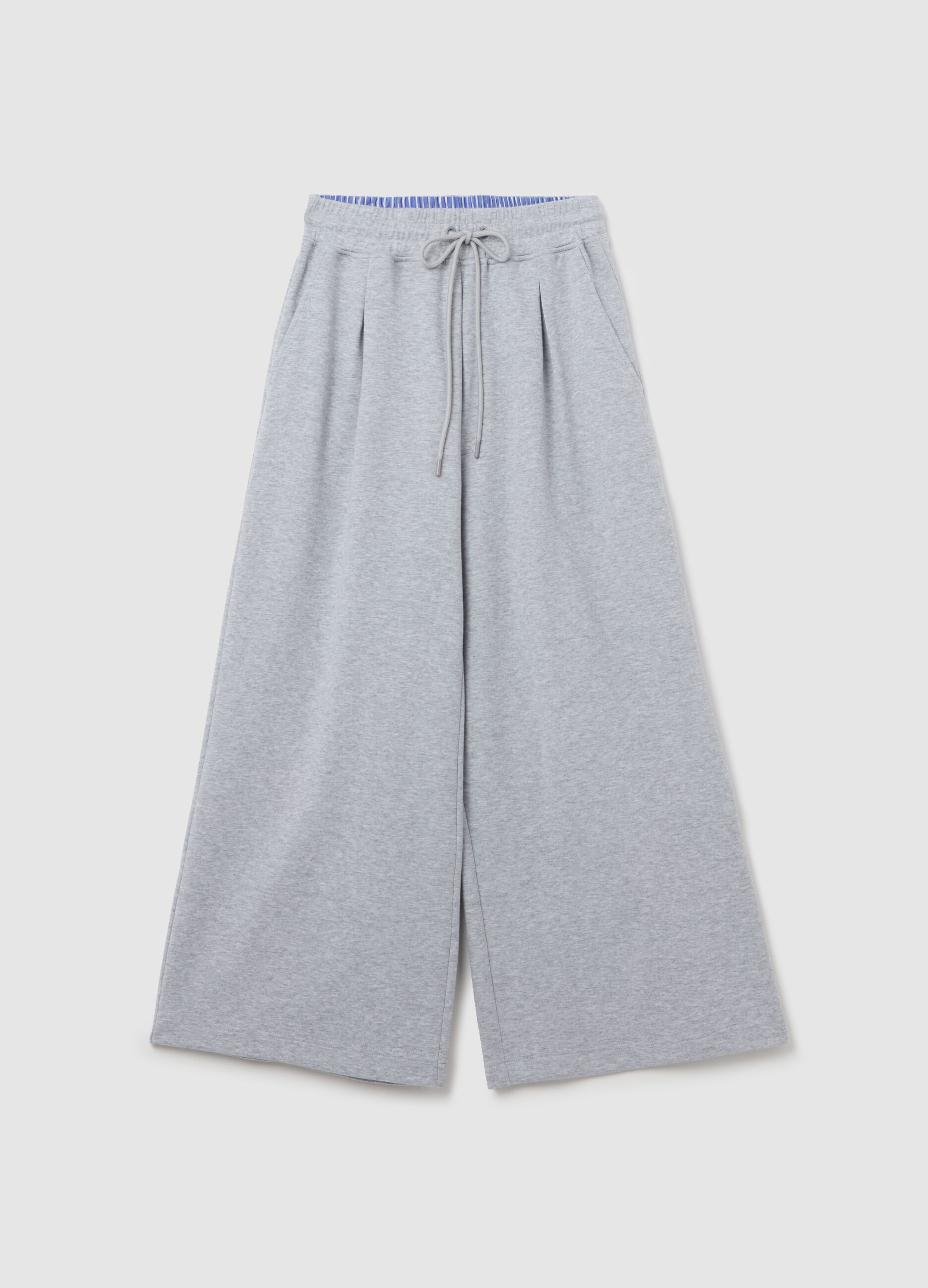 Wide-leg joggers with detail at the waist