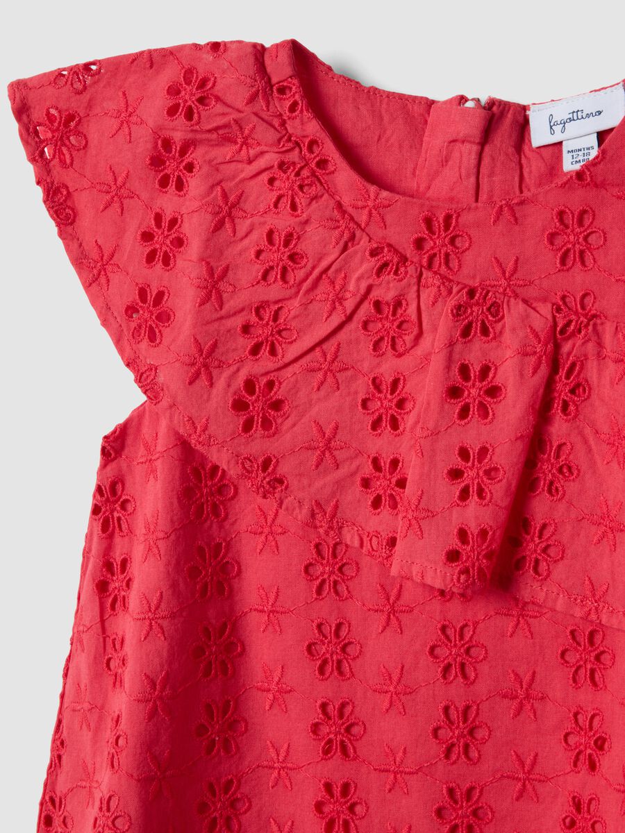 Vestito in puro cotone rosso da bimba relaxed fit con ricamo_2