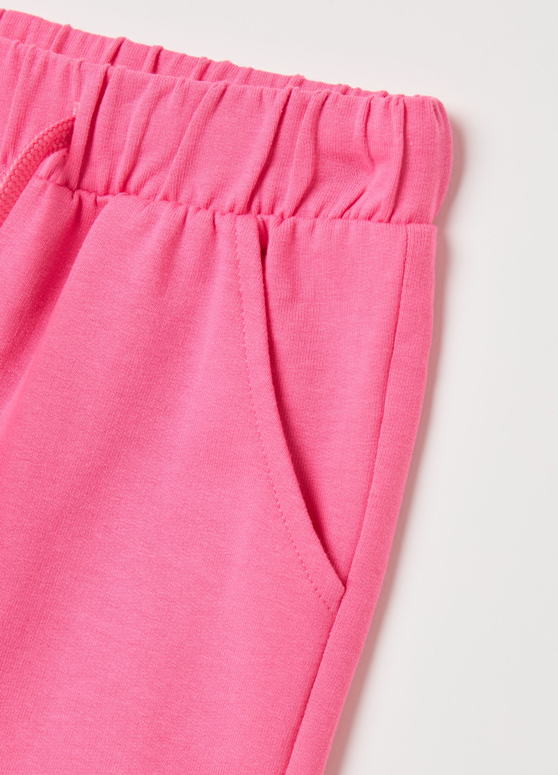 Joggers with drawstring and pockets