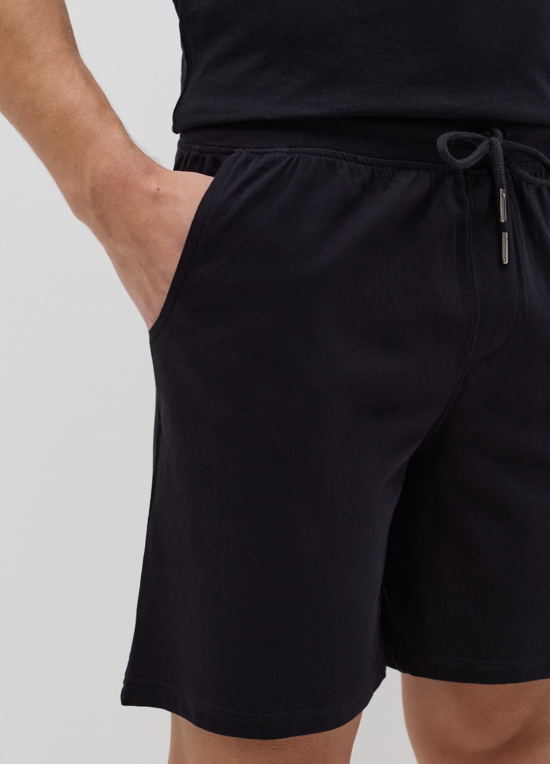Short pyjama trousers with drawstring