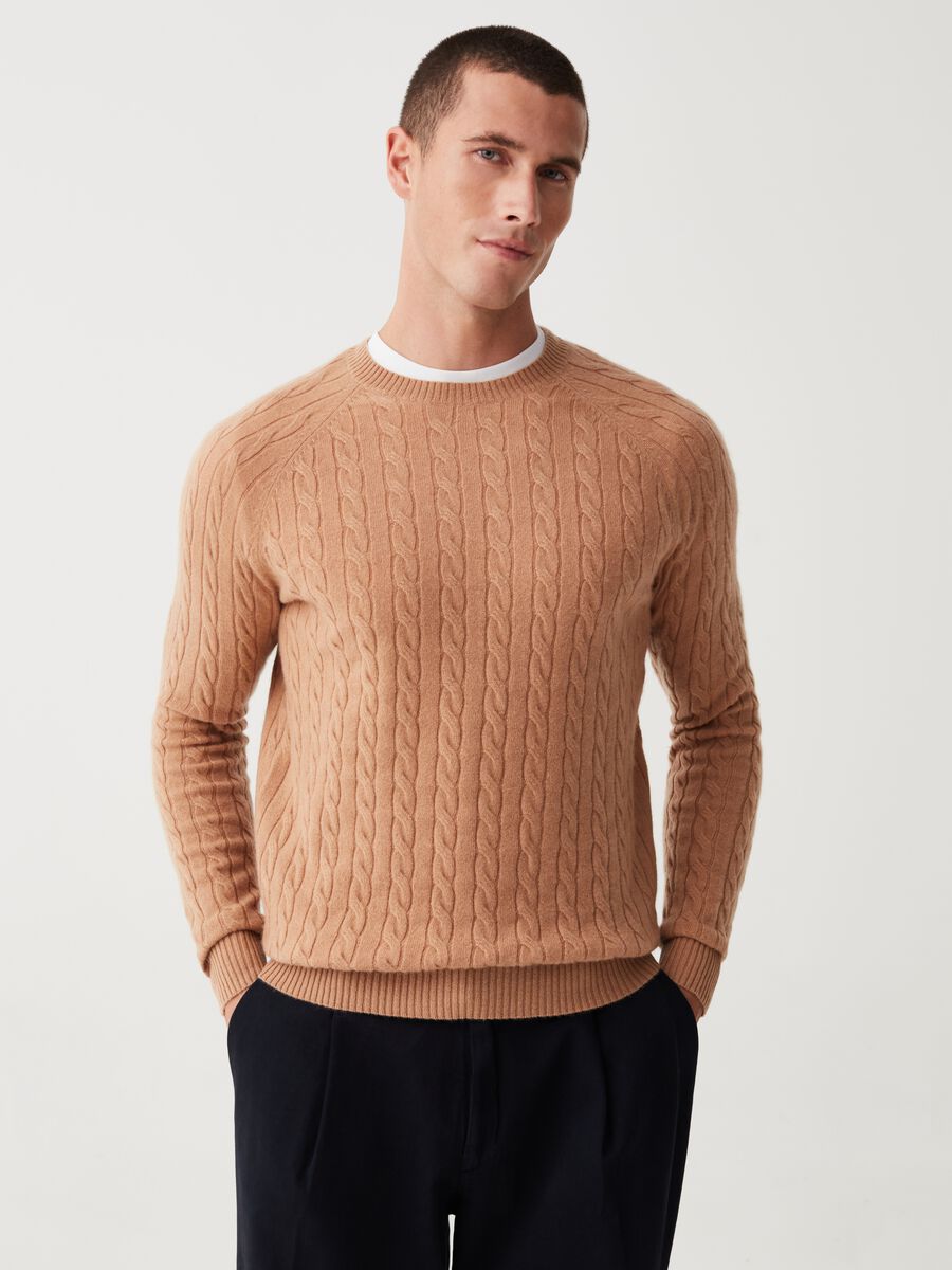 Pullover in cashmere con lavorazione a trecce_0