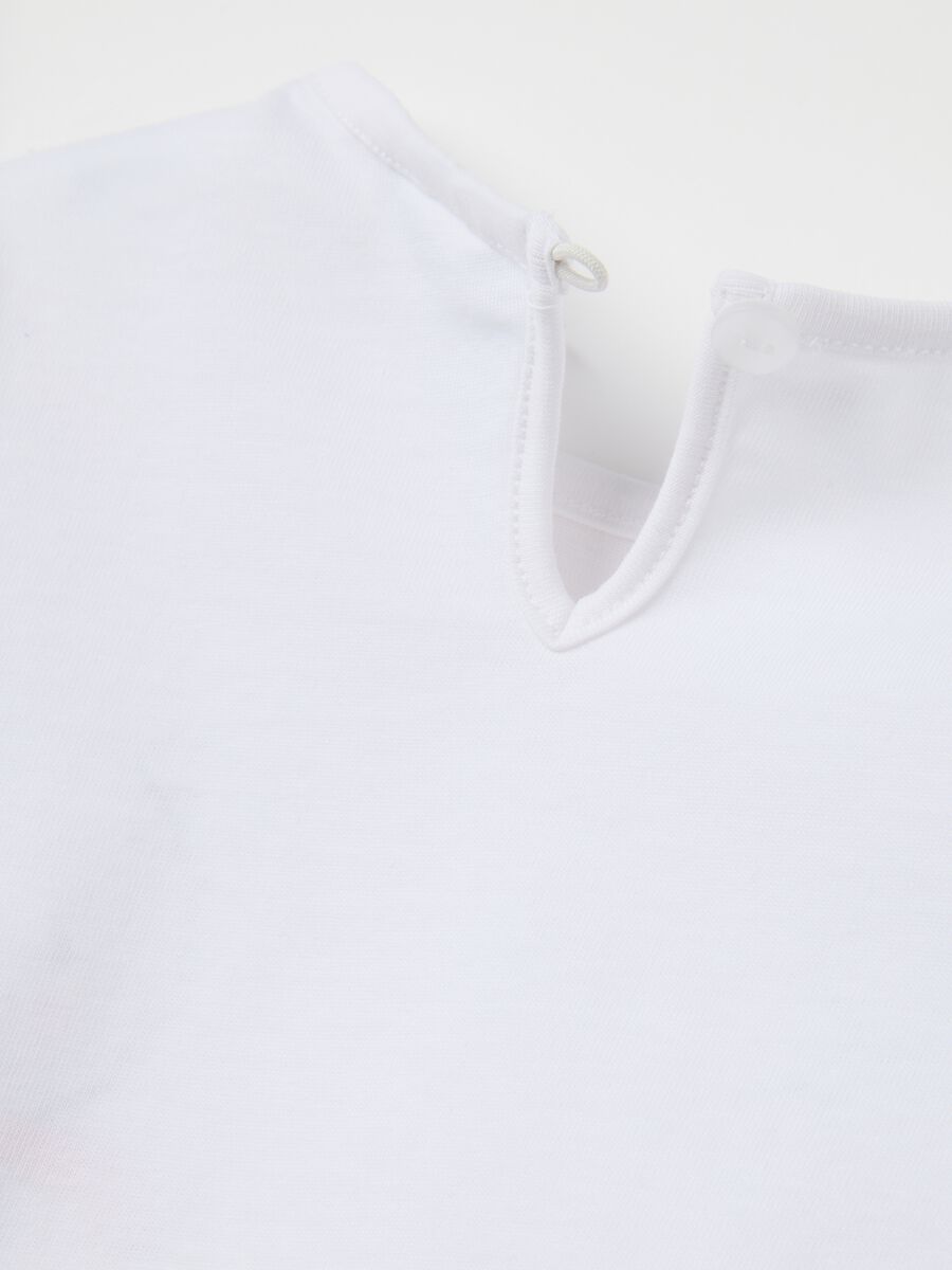 White cotton regular fit girl's top with print_3