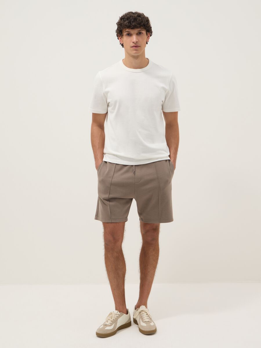 Grey cotton-blend shorts with drawstring, regular fit_0