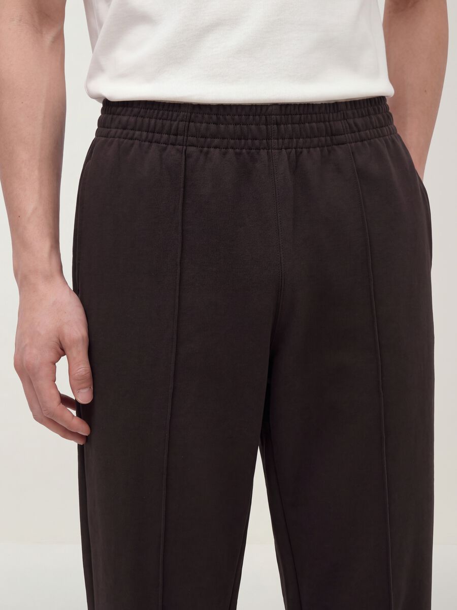 Pantaloni jogger marroni in tessuto elasticizzato relaxed fit_3
