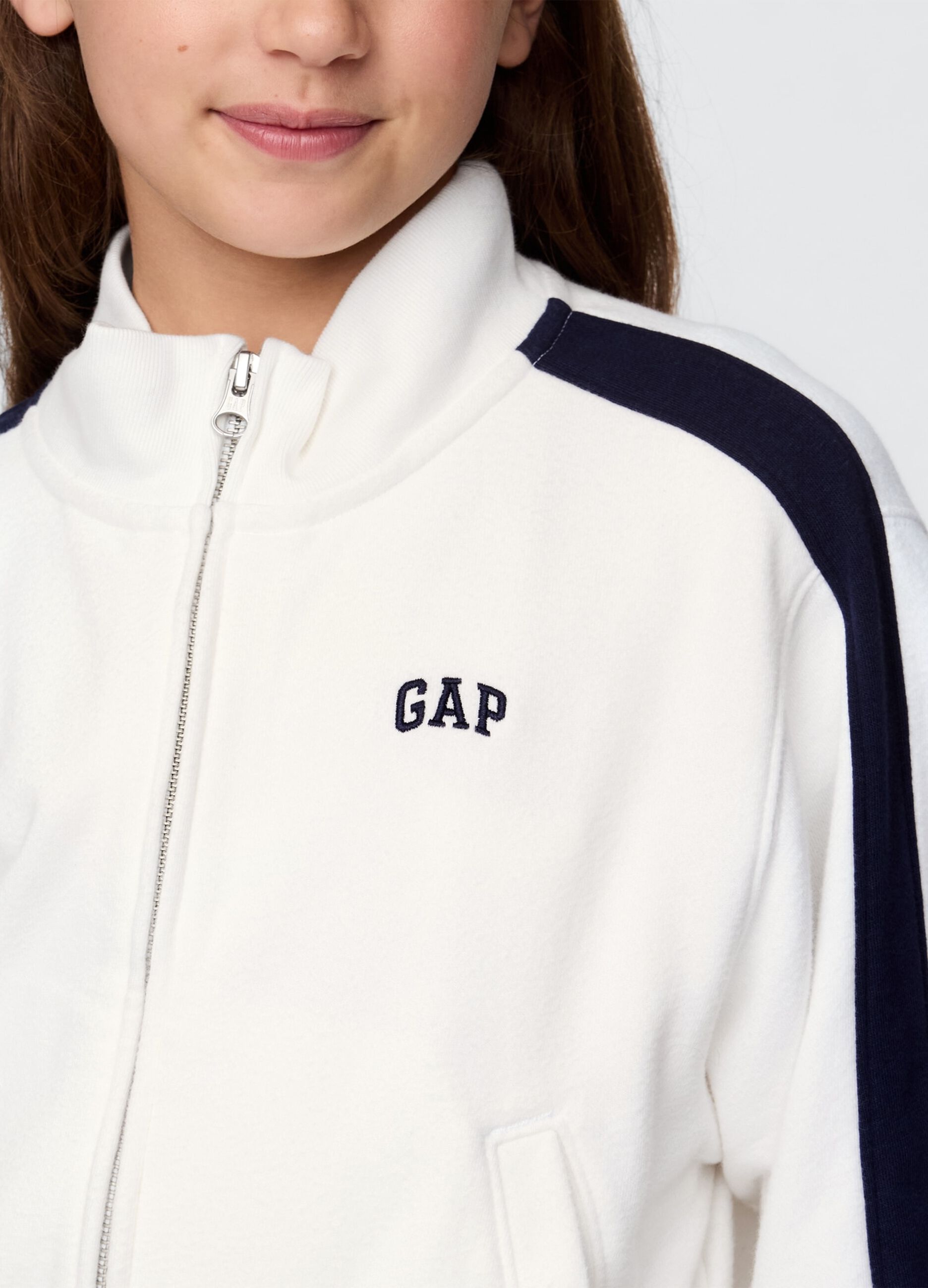 White sweatshirt with zip and blue details GAP Kids