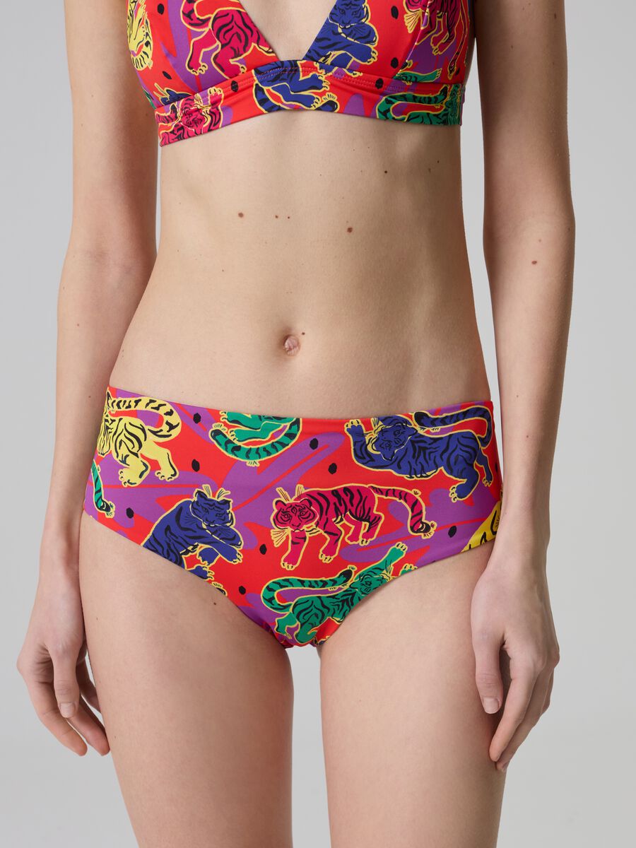 High-waist bikini bottoms with exotic print_2
