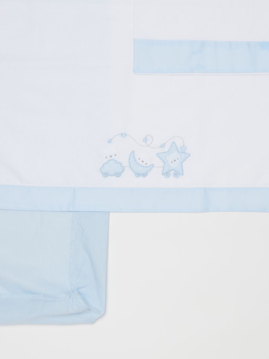 Three-piece maxi crib set with baby bear embroidery_1