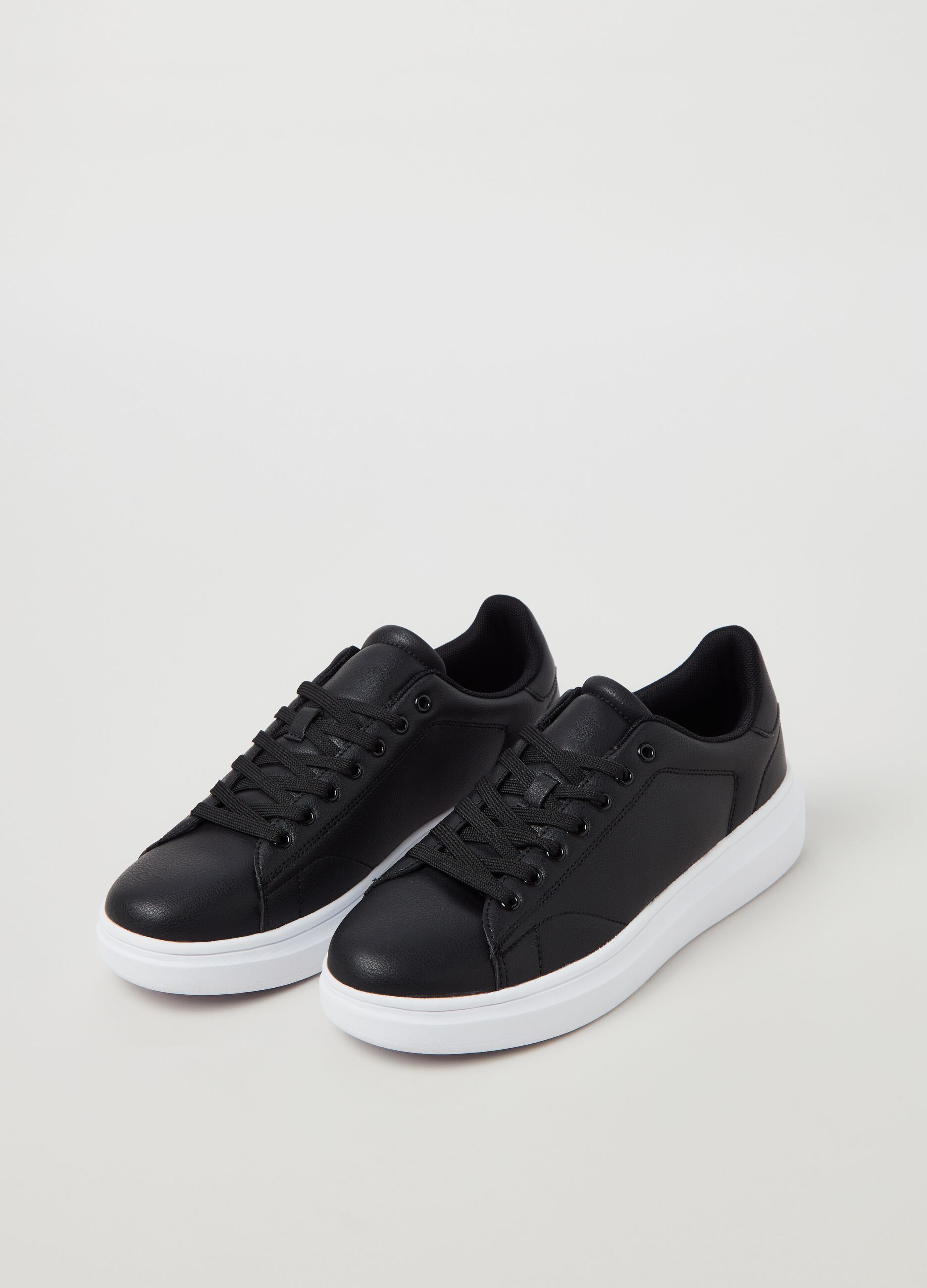 Sneakers tinta unita con lacci_1