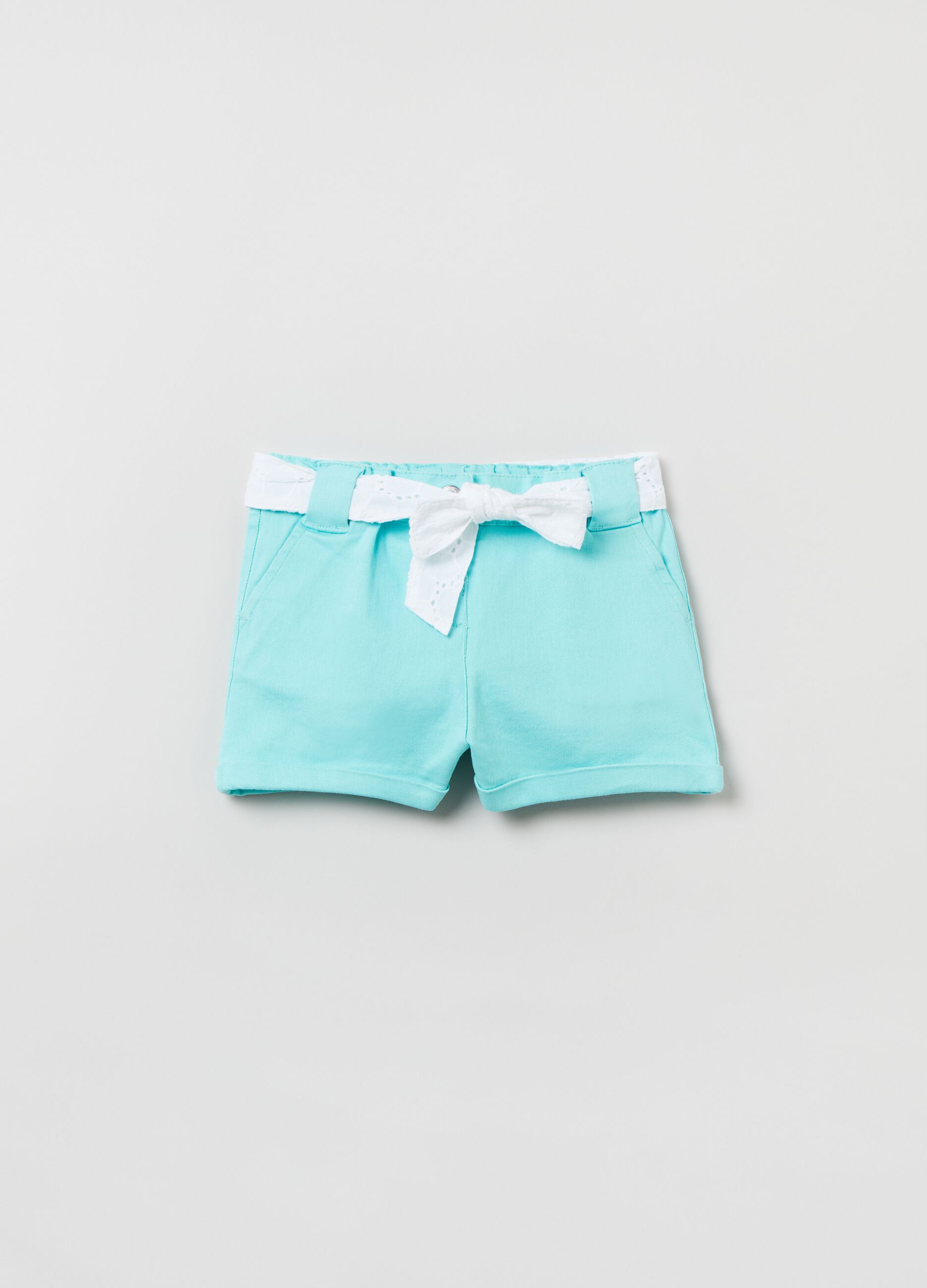 Shorts with broderie anglaise belt
