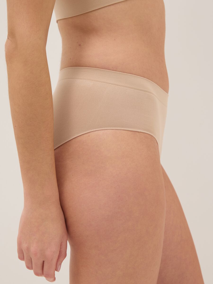 High-waisted beige briefs_3