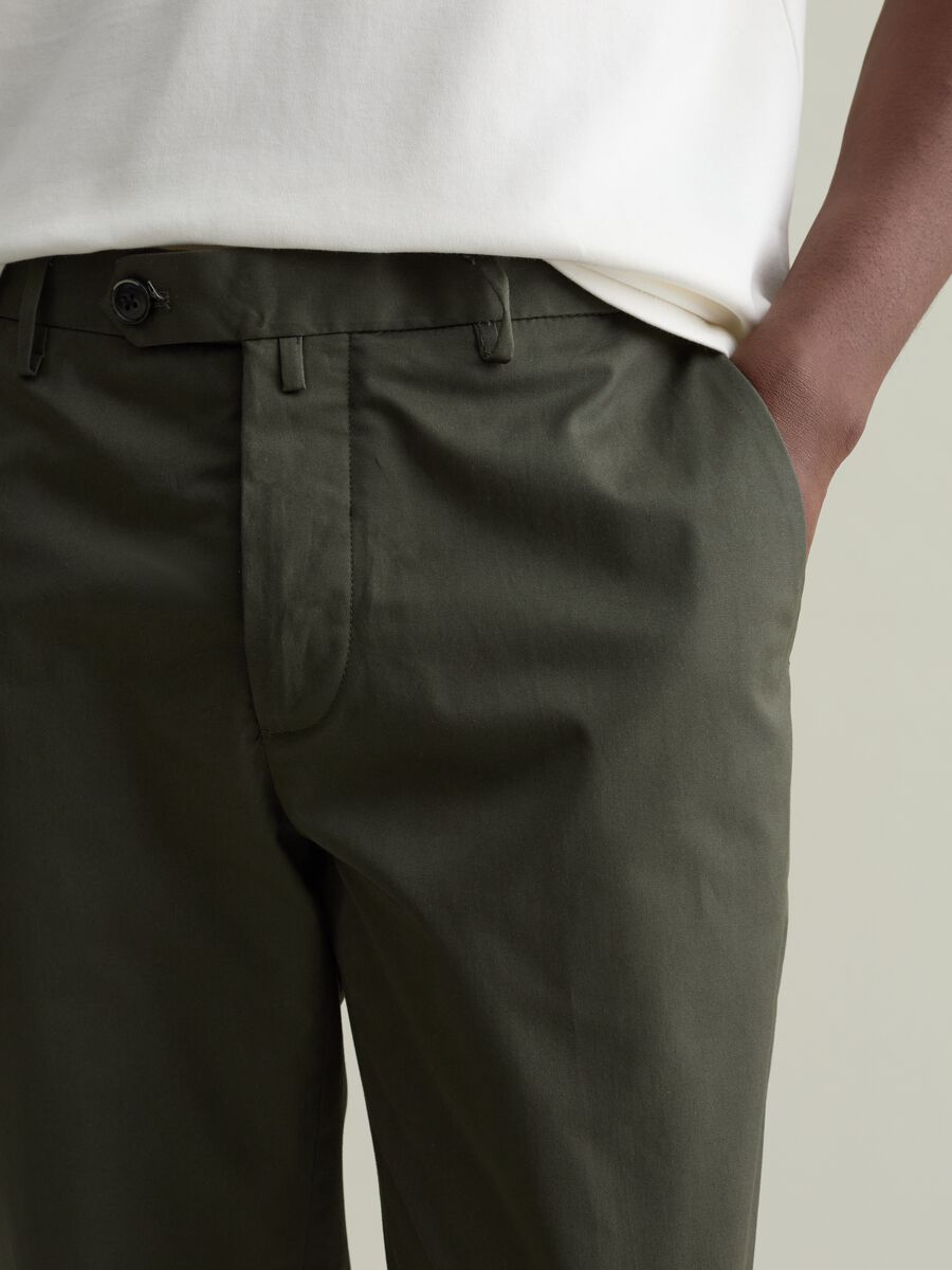 Stretch cotton chino trousers_2