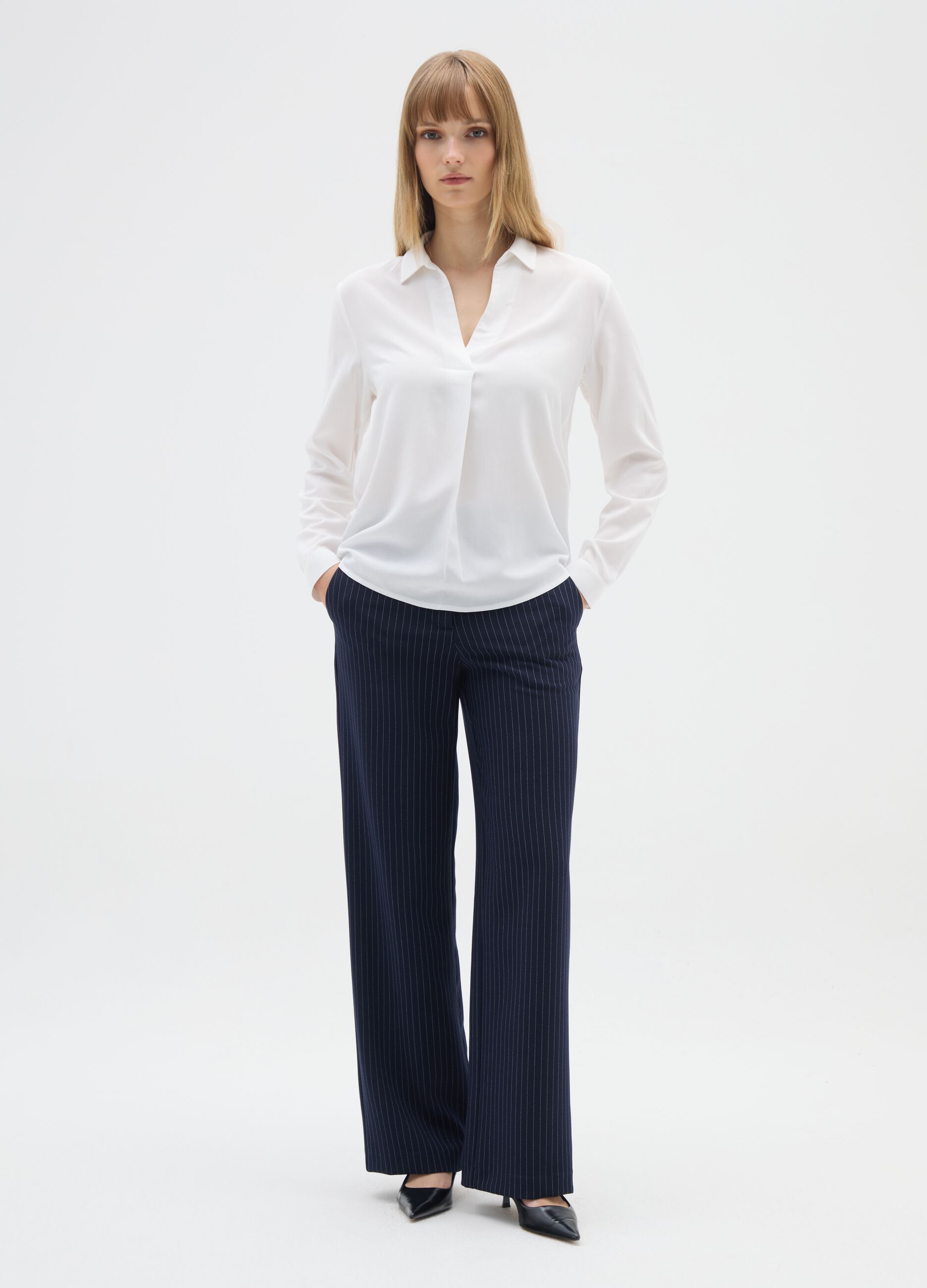 Blue trousers with elastic waistband
