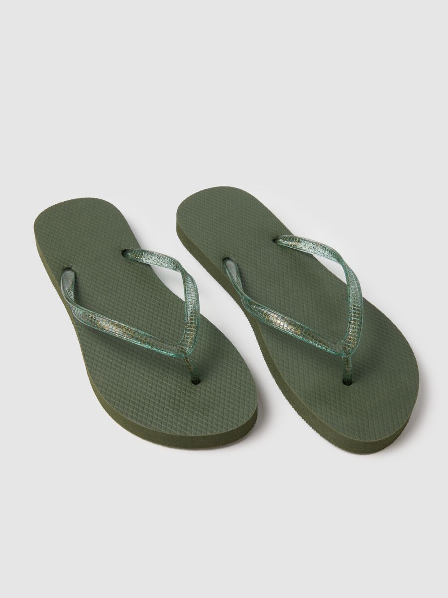 Women's green flip-flops_1
