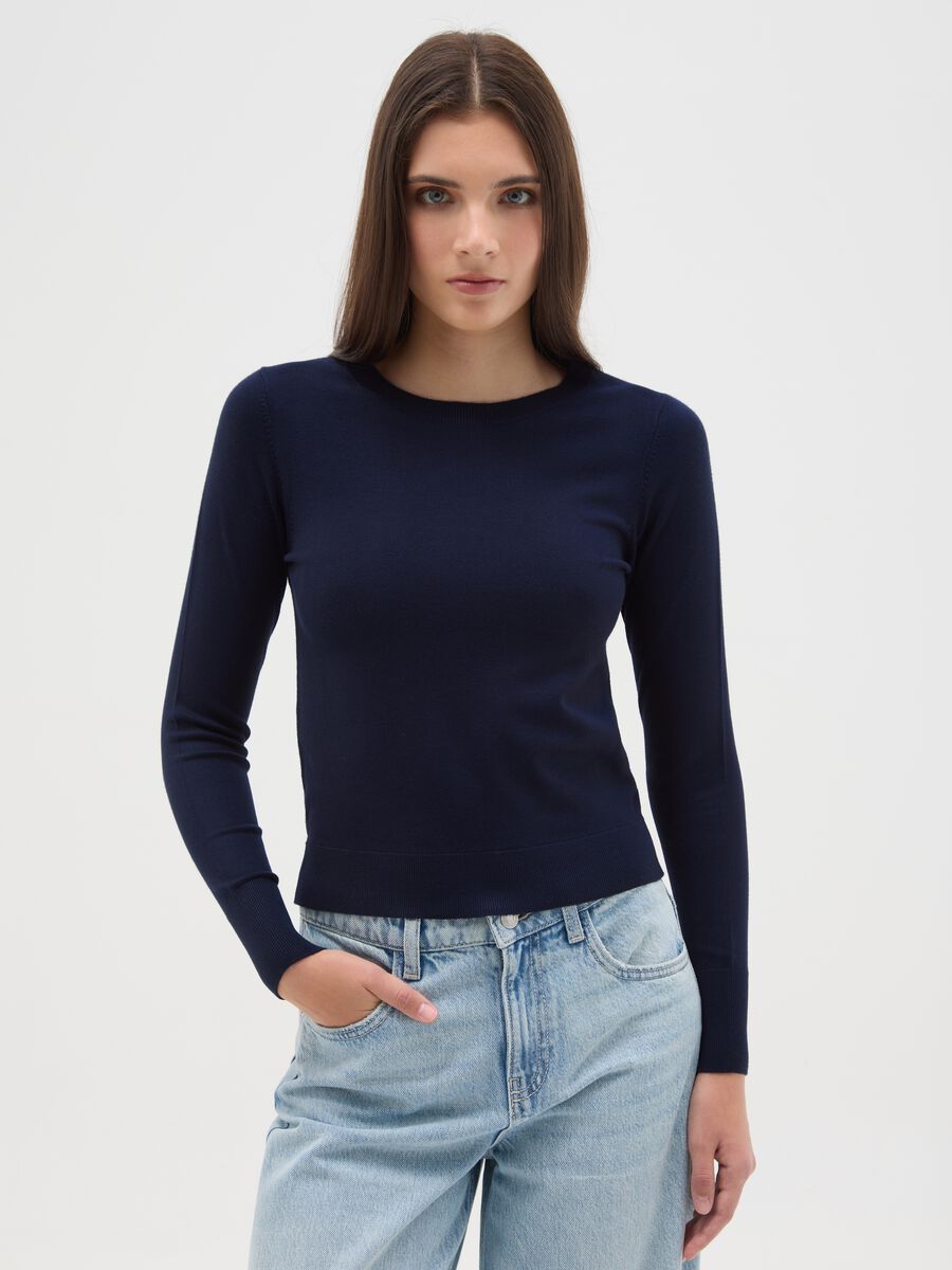 Blue Sweater with Fitted Fit_0