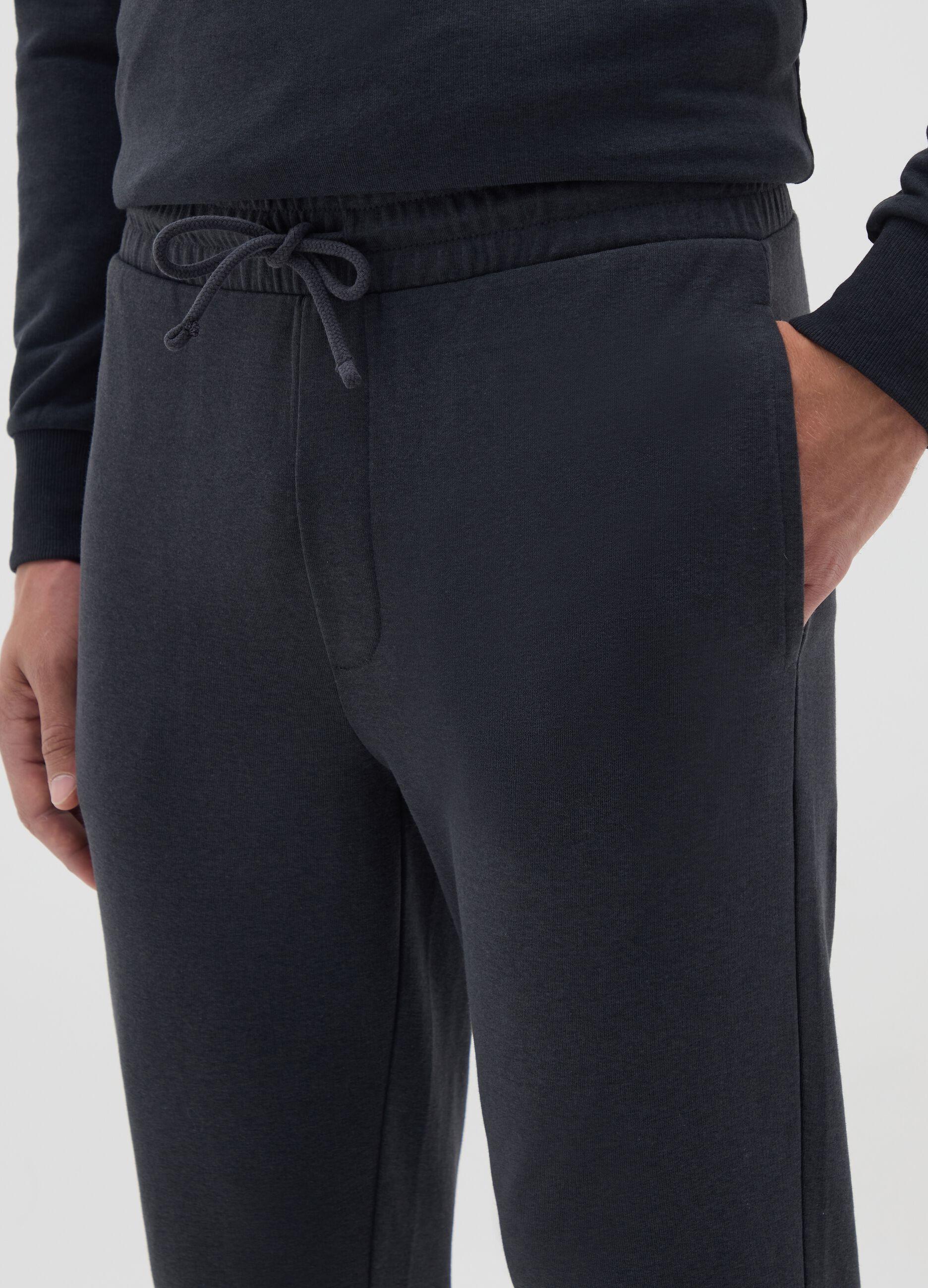 Men's Black Cotton Blend Regular Fit Joggers