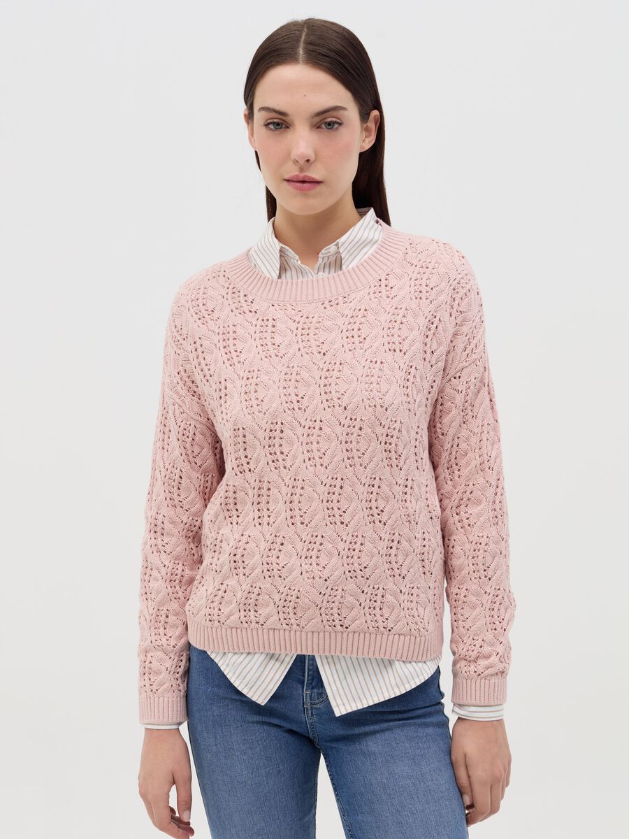 Crochet pullover with round neck_0
