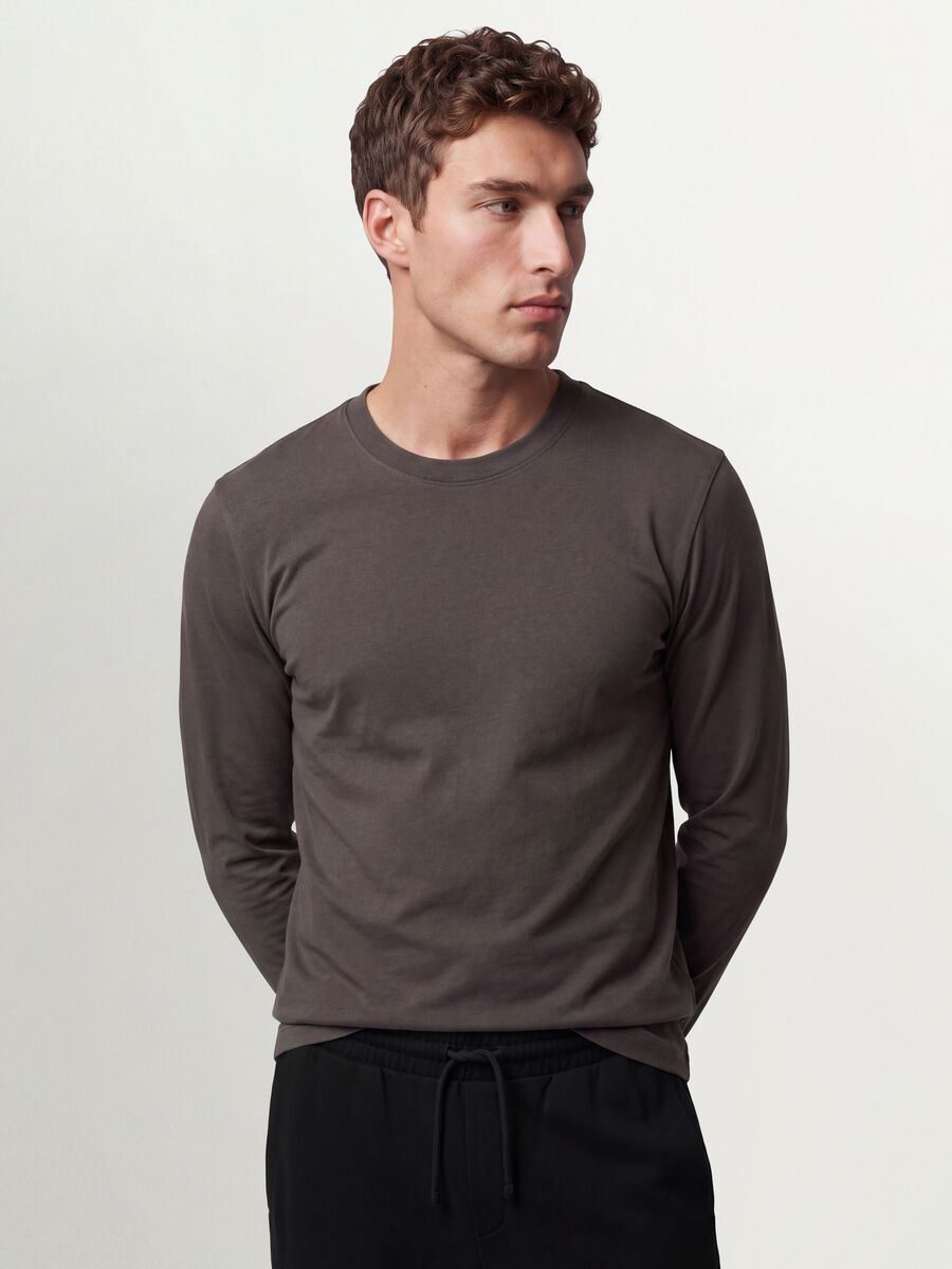 T-shirt grigia a maniche lunghe in puro cotone organico con girocollo_0