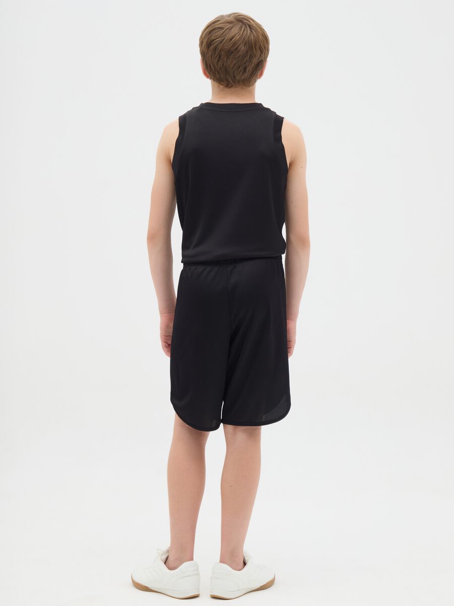 Boys' regular fit black shorts_1