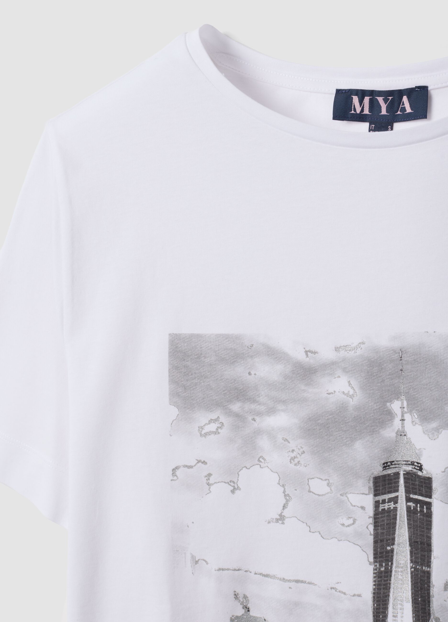 White pure cotton T-shirt with graphic print, regular fit