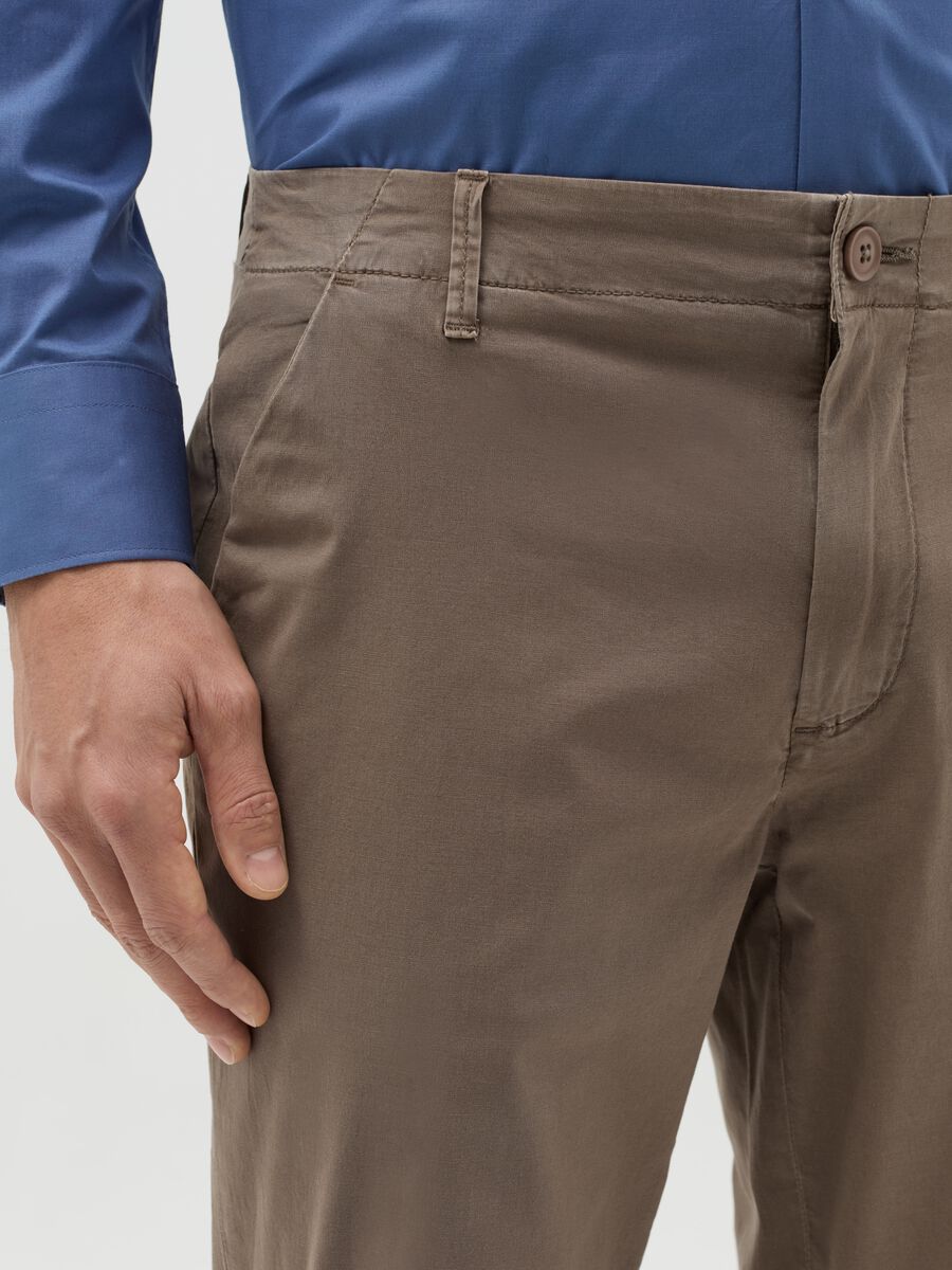 Stretch cotton chino trousers_2