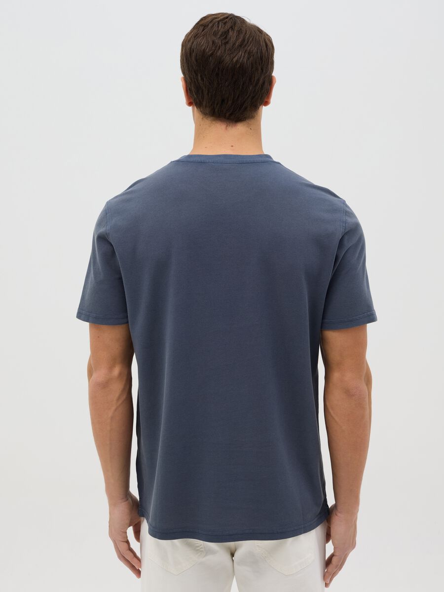 Blue cotton T-shirt with pocket_2