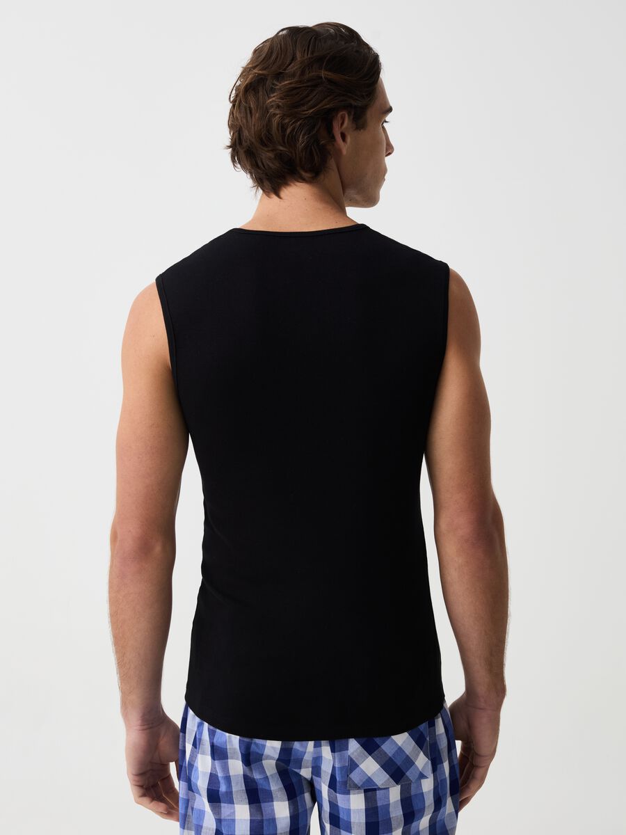 V-neck racer back vest in organic cotton_2