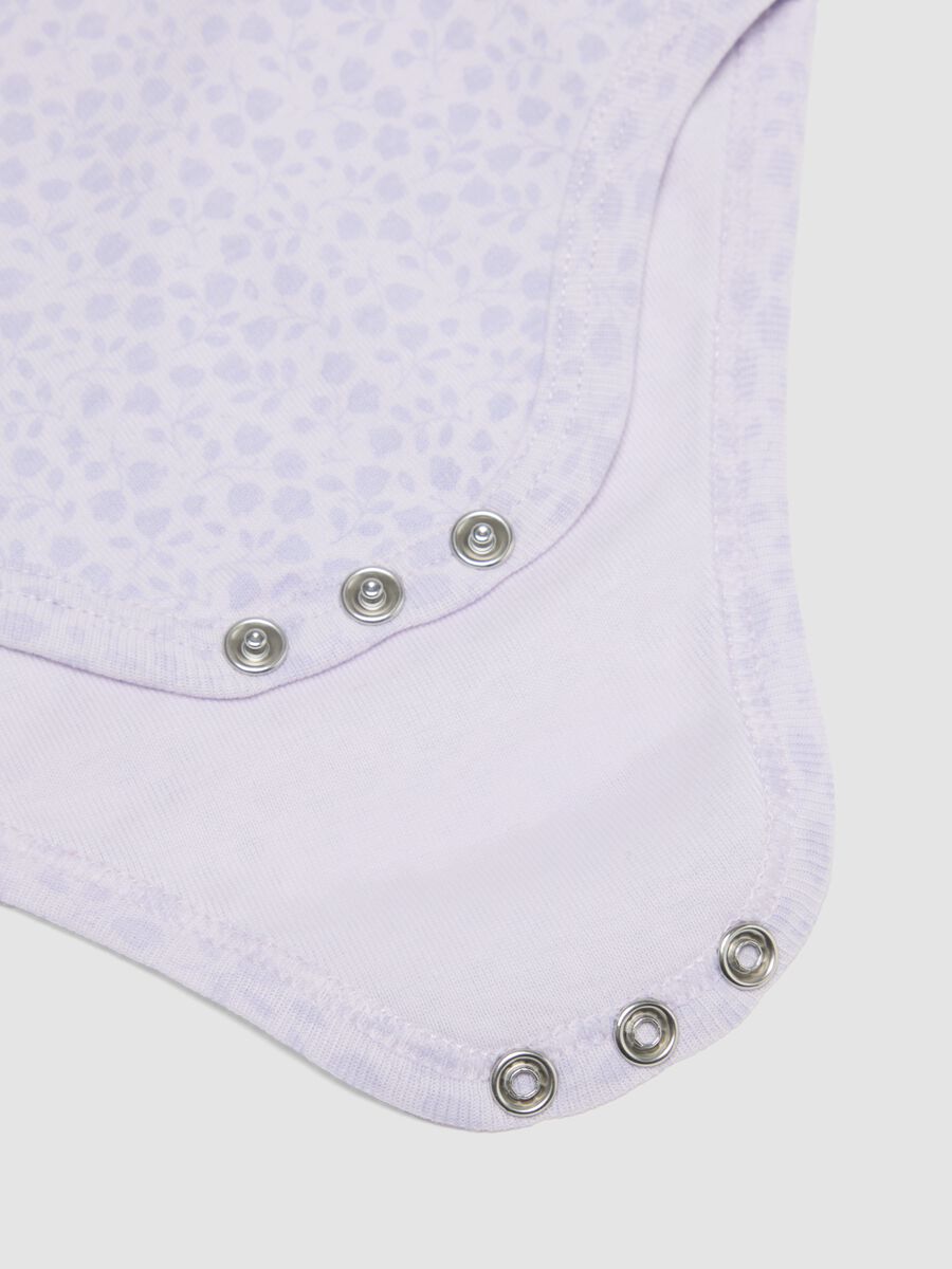 Tripack body senza maniche in puro cotone multicolor da neonata_3