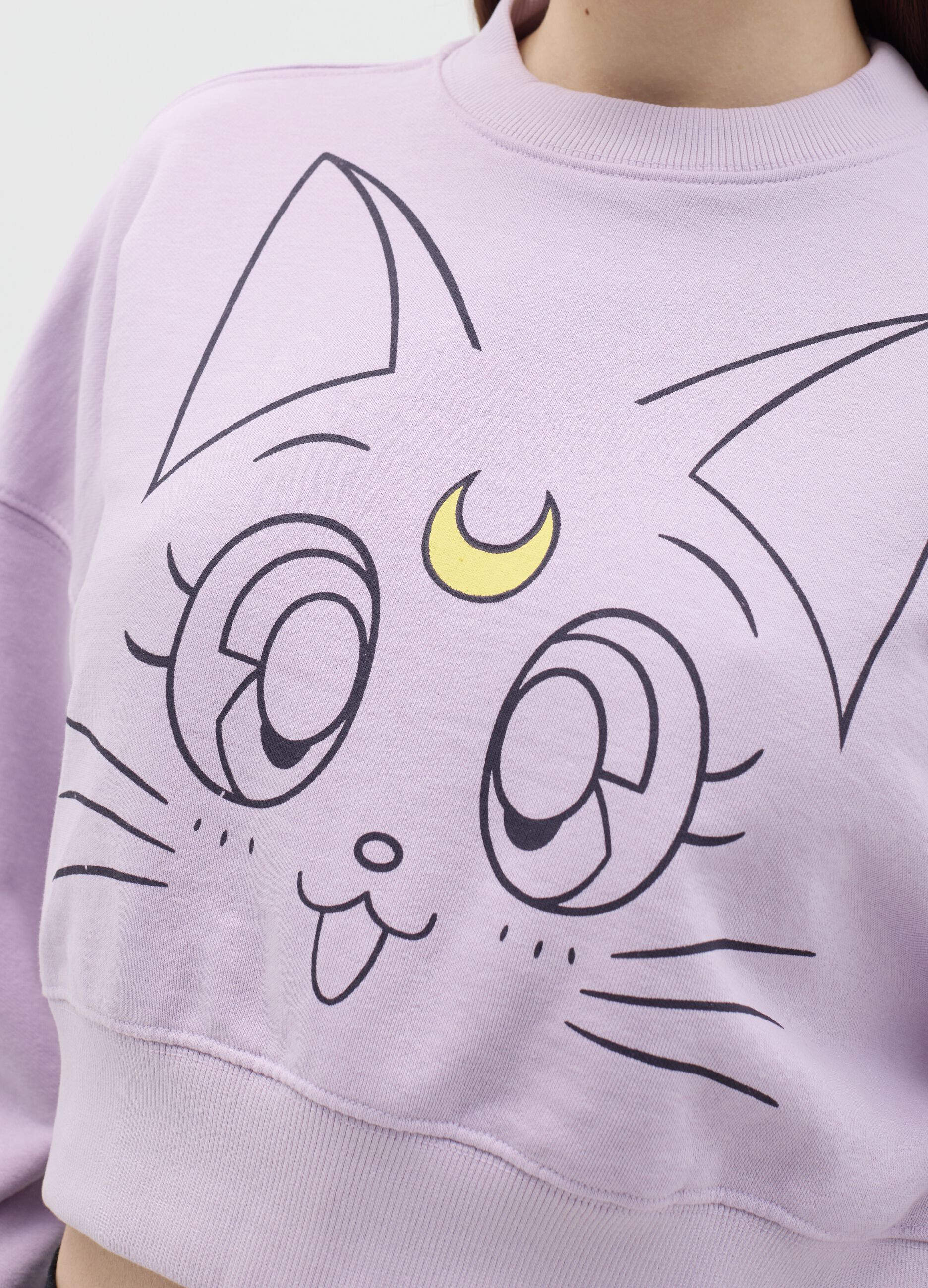 Lilac cropped sweatshirt with Luna print