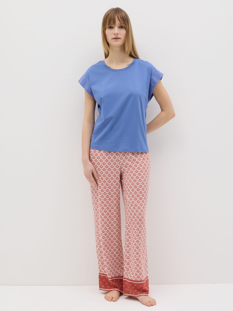 Blue pyjama top with short sleeves in broderie anglaise_0
