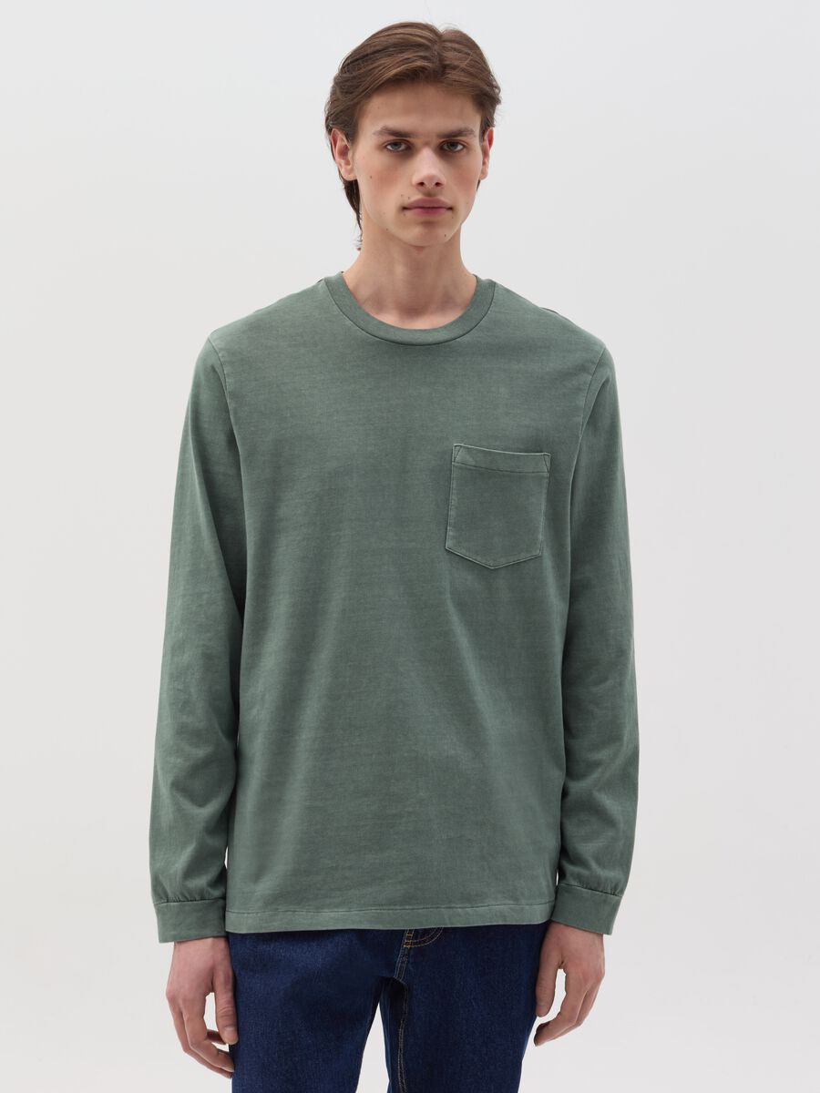 Cotton T-shirt with pocket and long sleeves_0