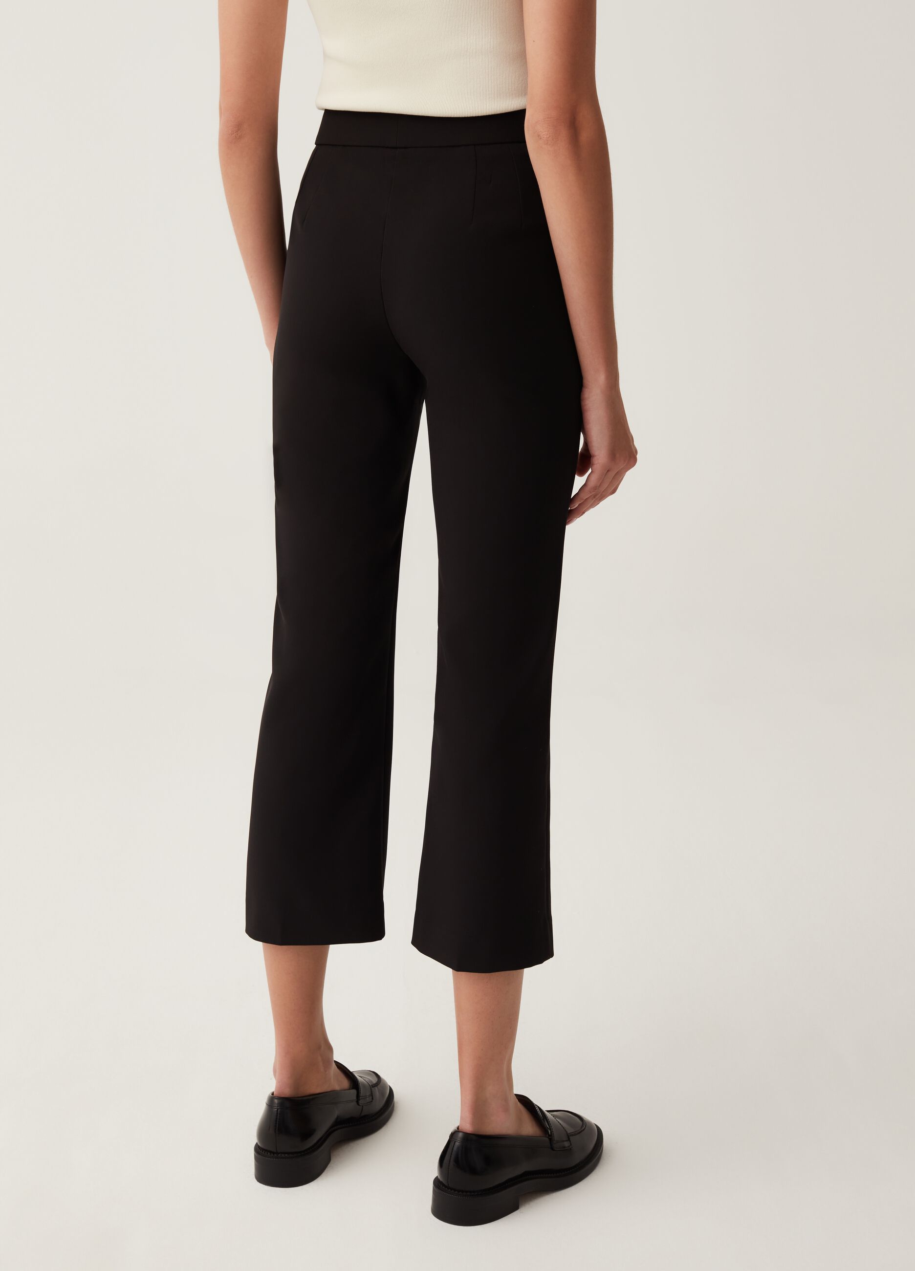 Pantaloni flare fit cropped_2