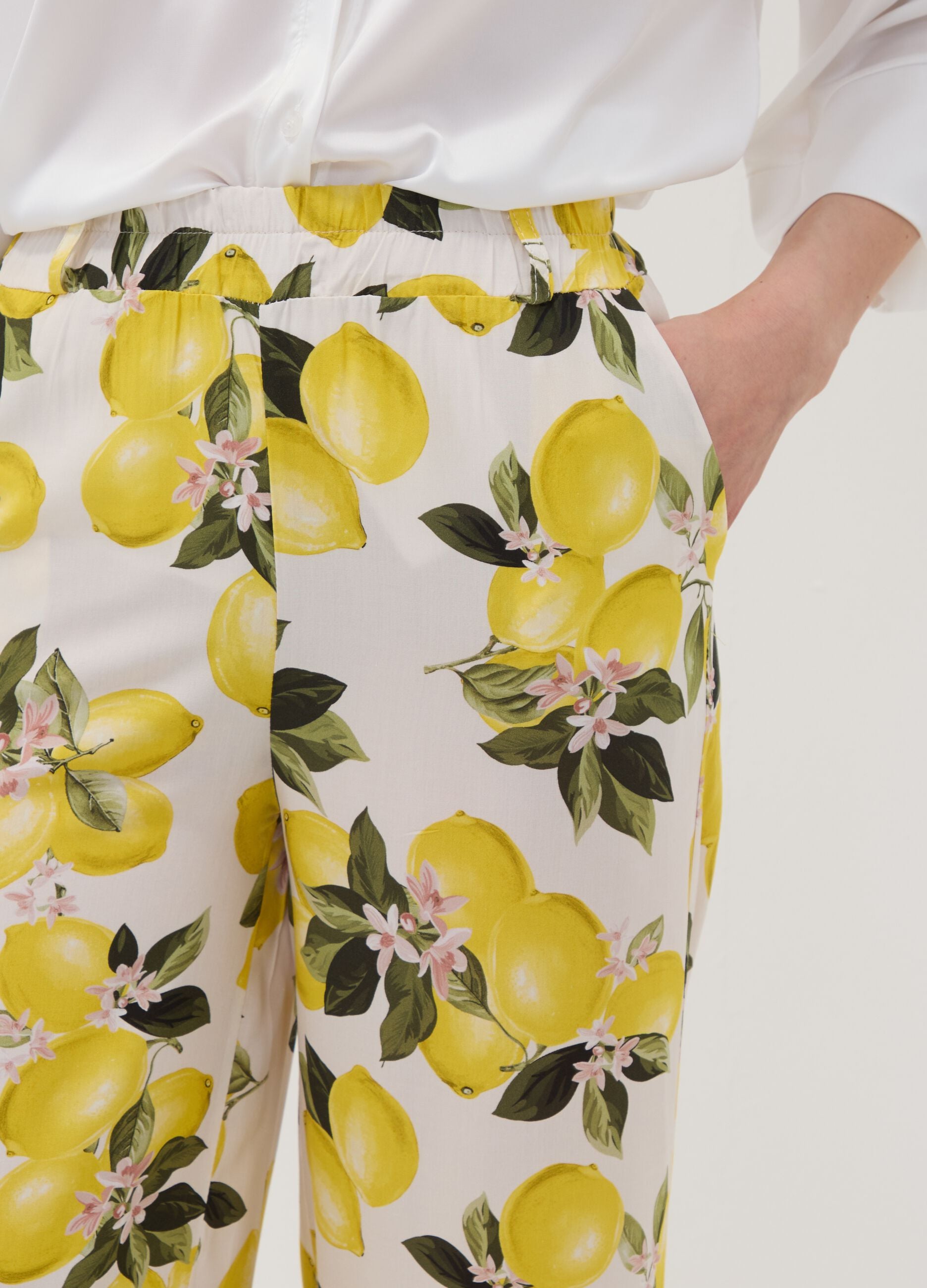 White pure viscose trousers with lemon print, regular fit