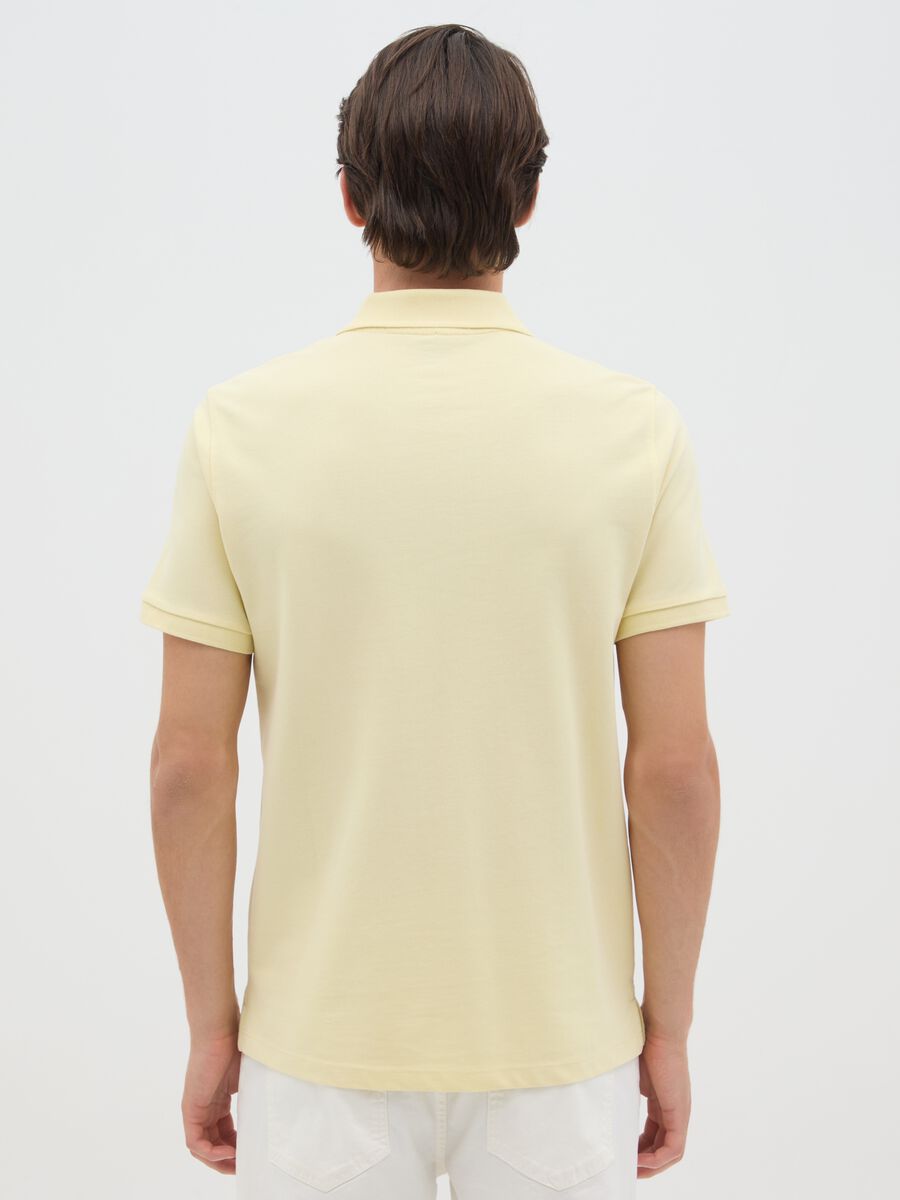 Polo da uomo in puro cotone gialla regular fit_3