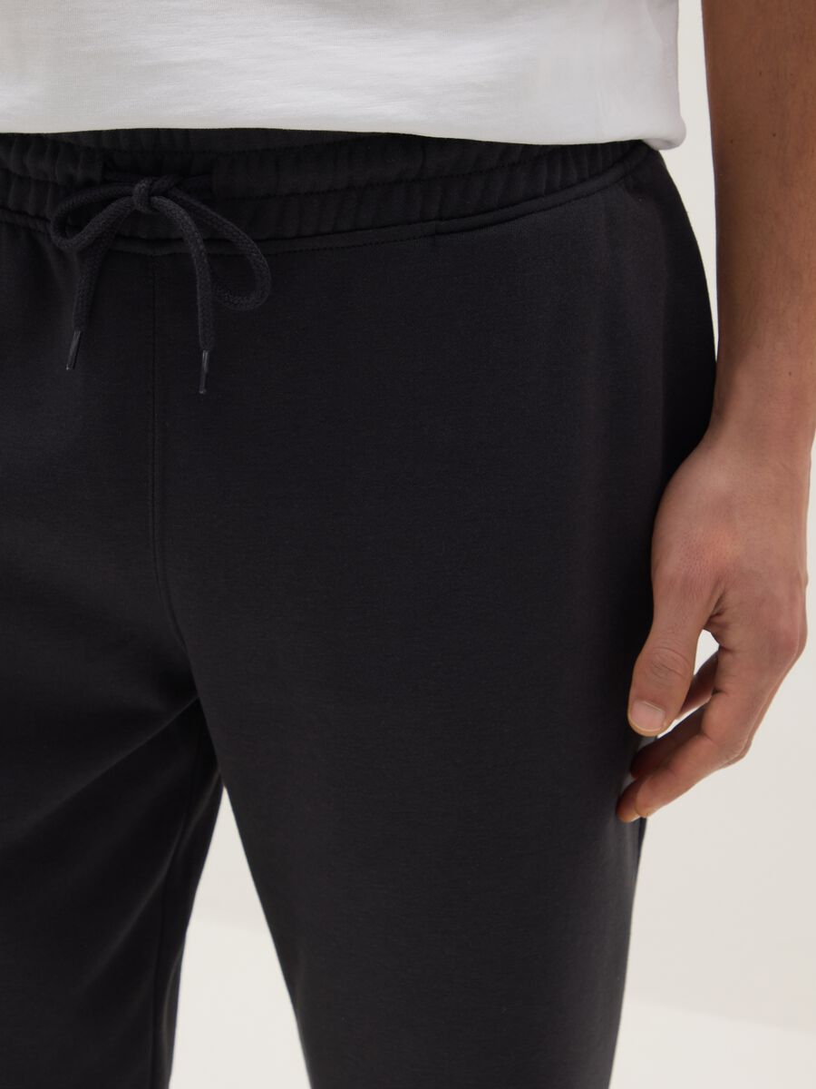 Black Regular Fit Cotton Blend Joggers_3