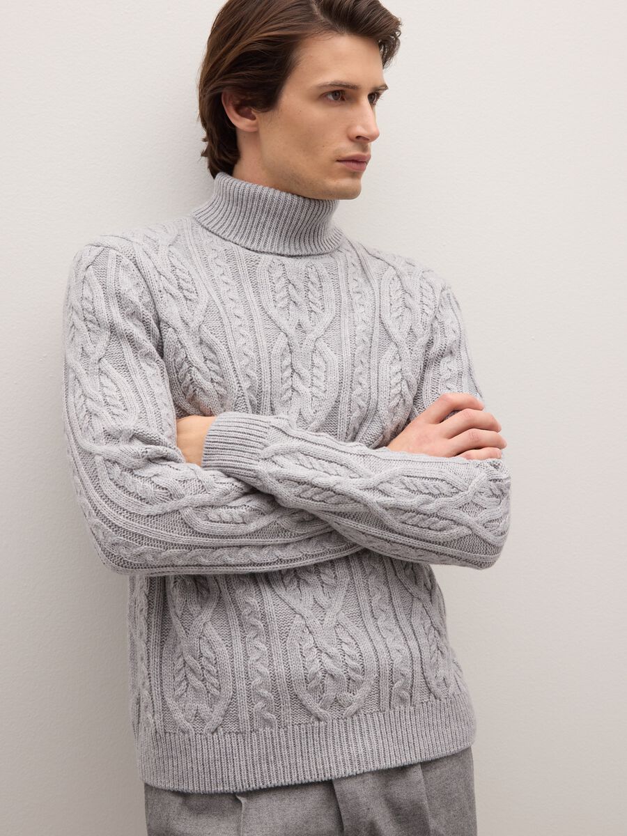 Grey regular fit turtleneck with jacquard pattern_3