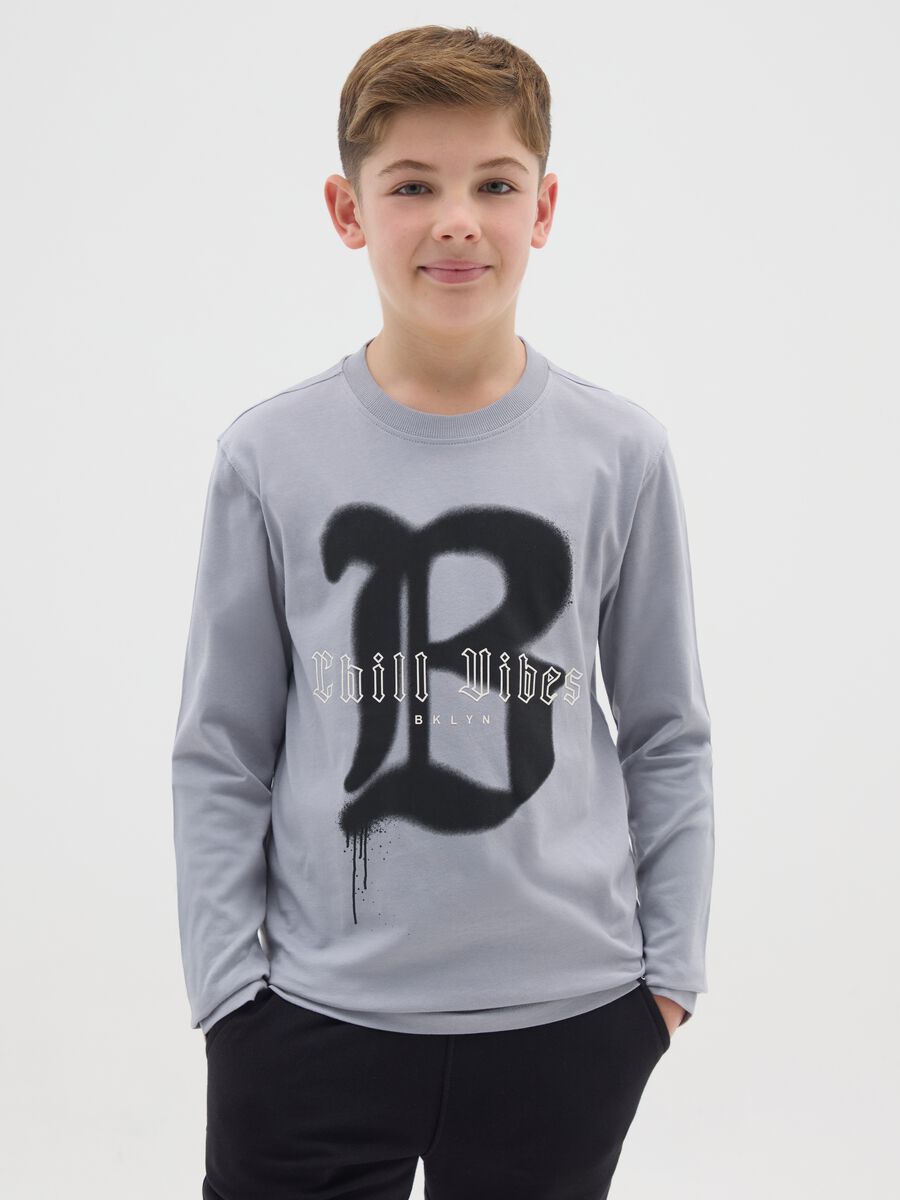 T-shirt da ragazzo in puro cotone grigia oversize_0
