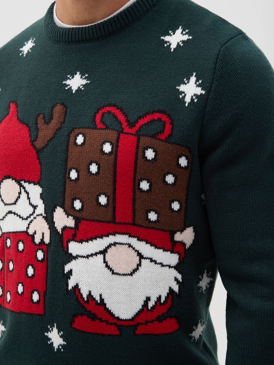 Green regular fit Christmas sweater with embroidery_3