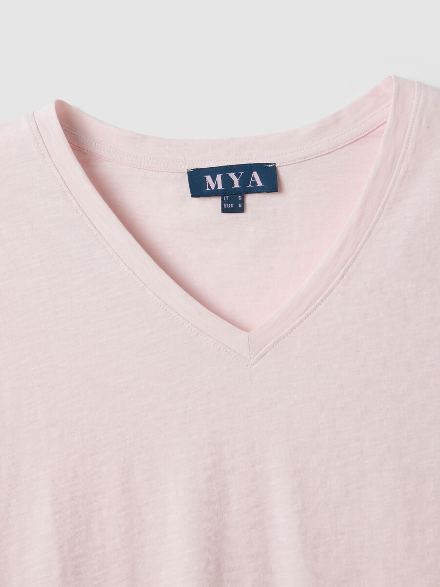 T-shirt a maniche corte in puro cotone rosa regular fit con collo a V_5