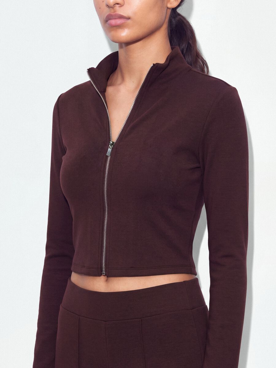 Felpa viola in modal elasticizzato con collo rialzato fitted_2
