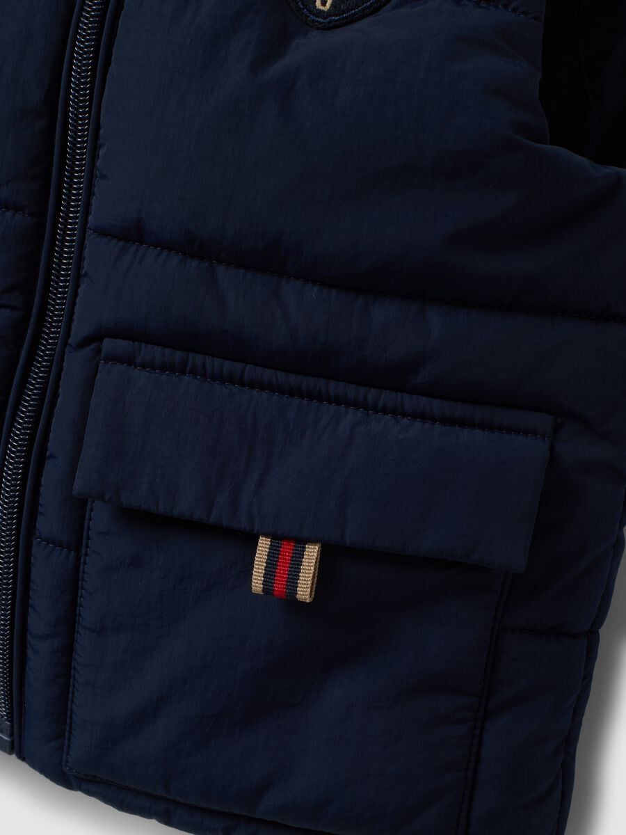 Blue padded hooded gilet with zip for baby boy_2