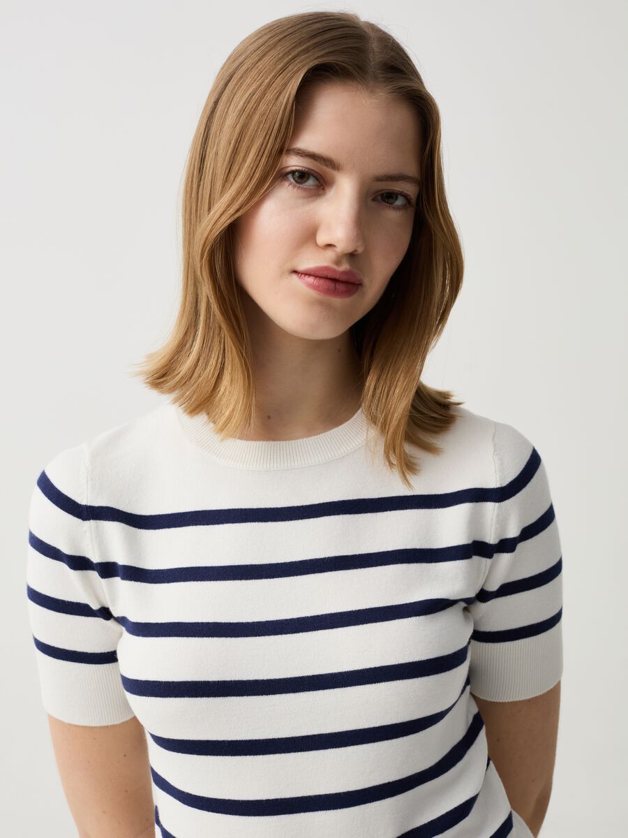 Striped top with short sleeves_1