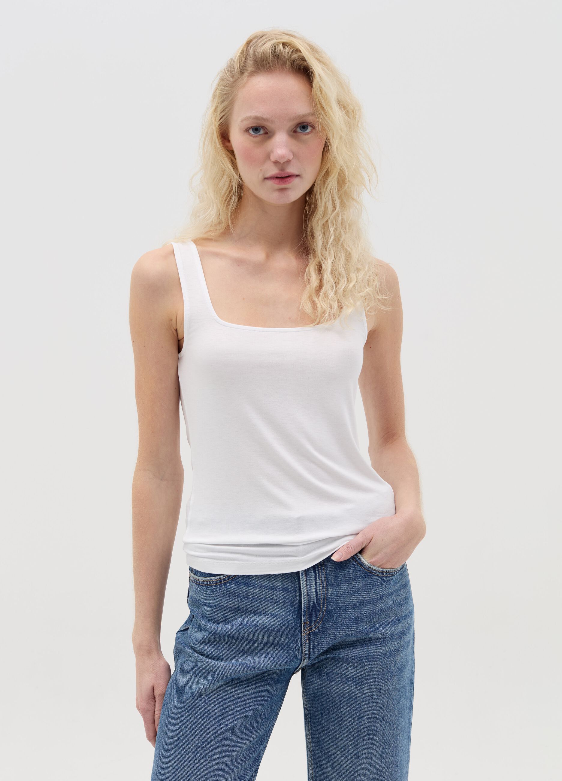 Basic white tank top in stretch viscose