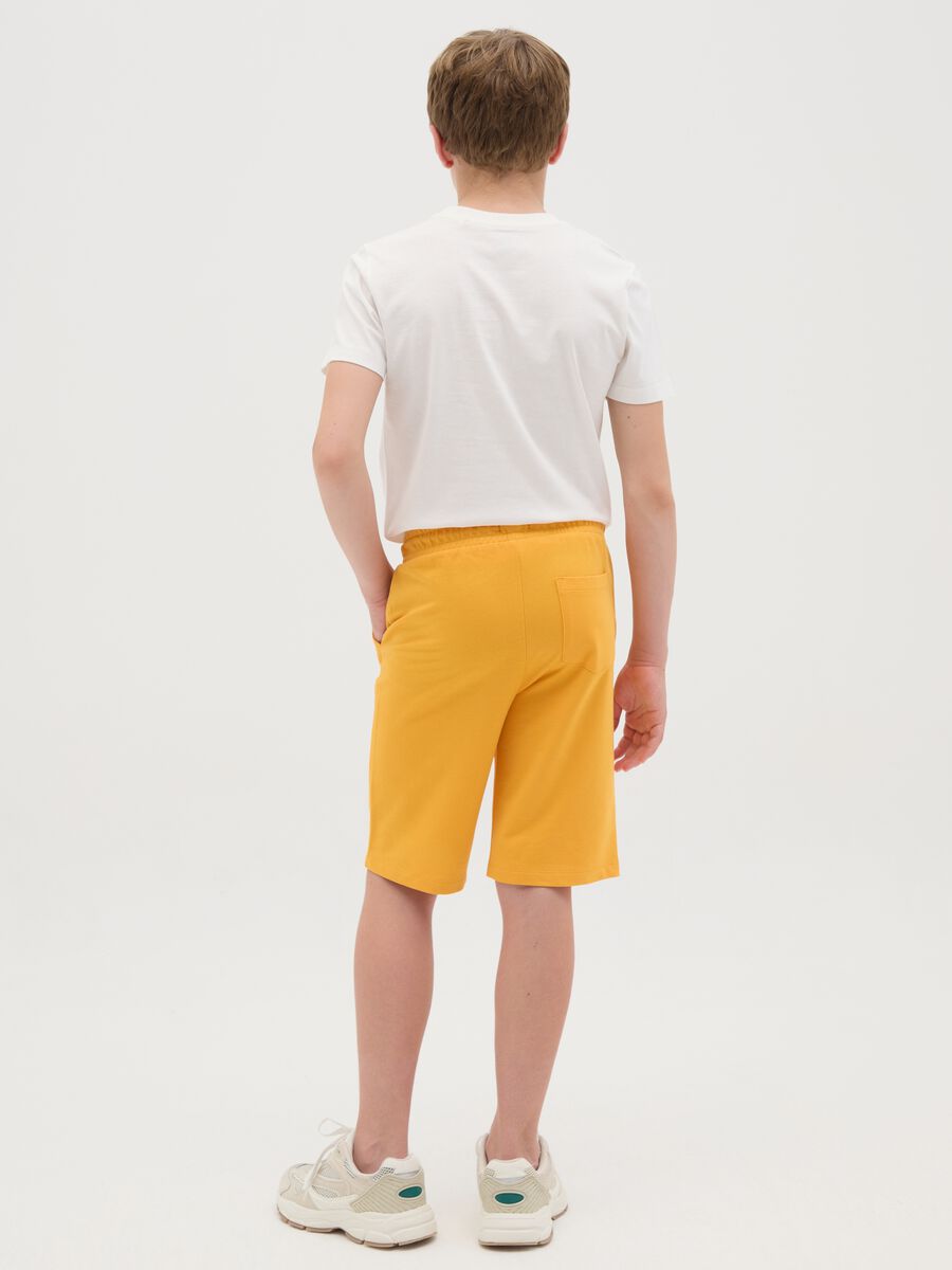 Yellow Bermuda joggers with drawstring and "San Diego" print_2