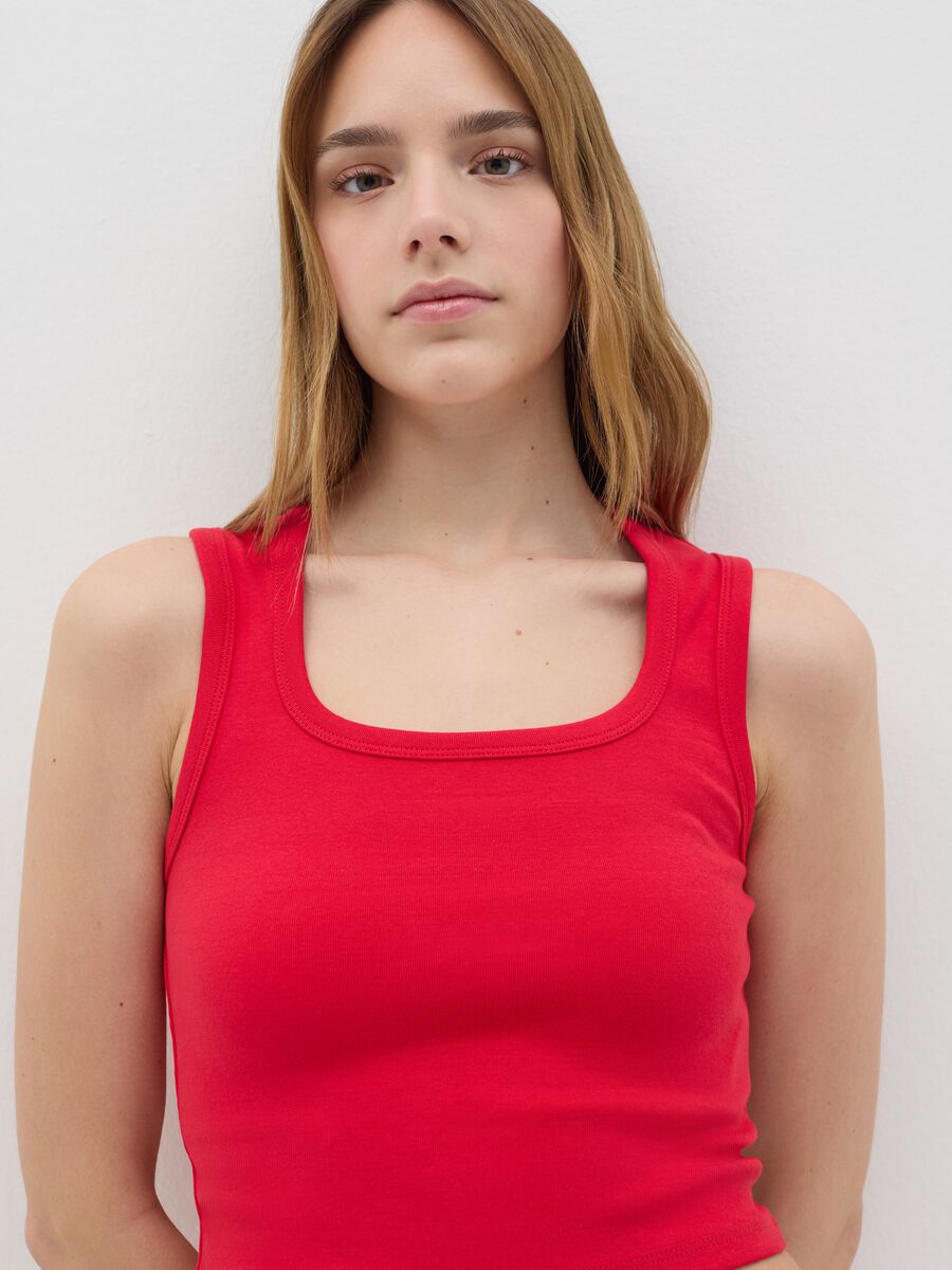 Women’s red fitted vest top in stretch cotton_2